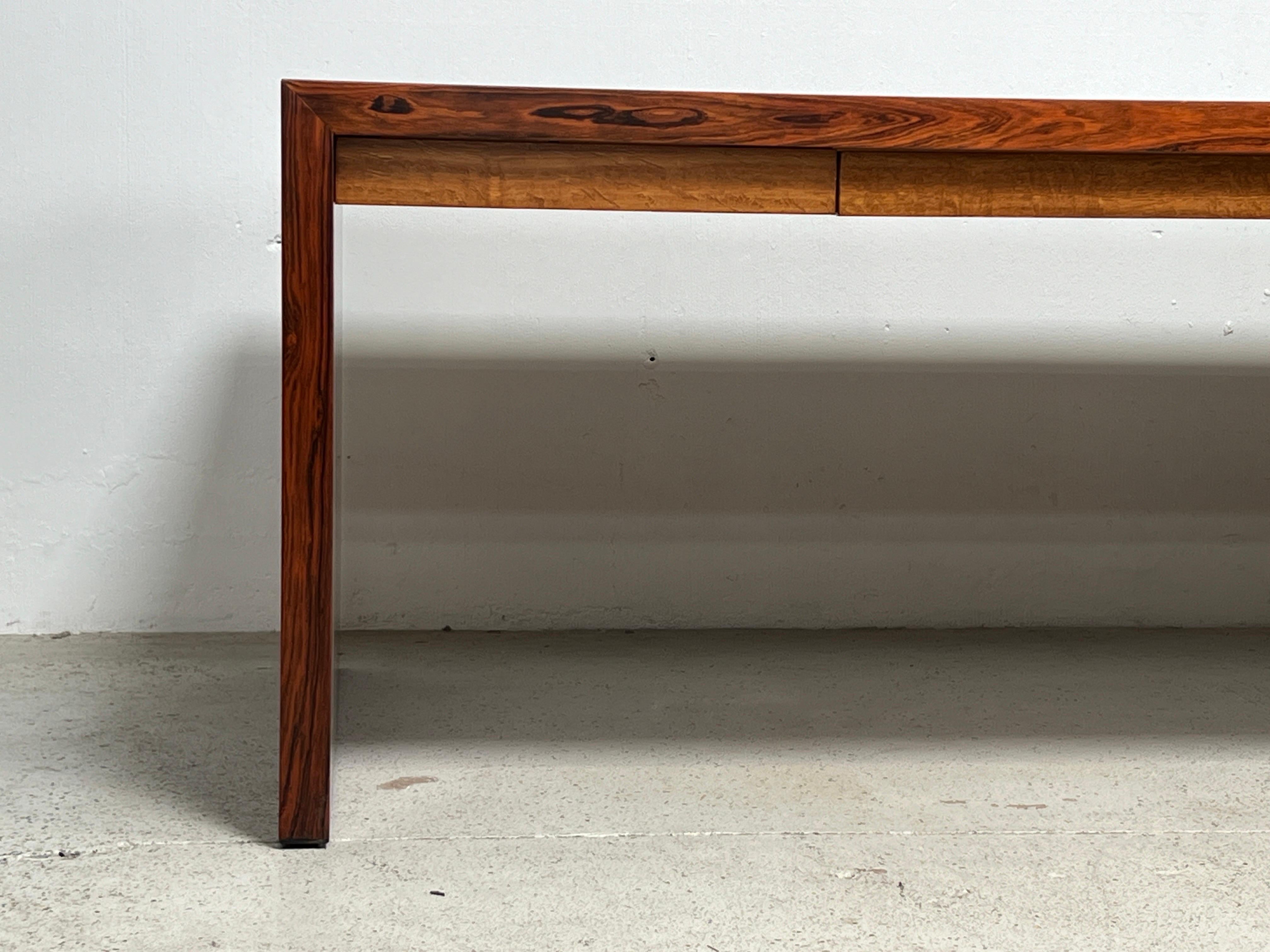 Bureau en bois de rose et chêne d'Edward Wormley pour Dunbar en vente 3