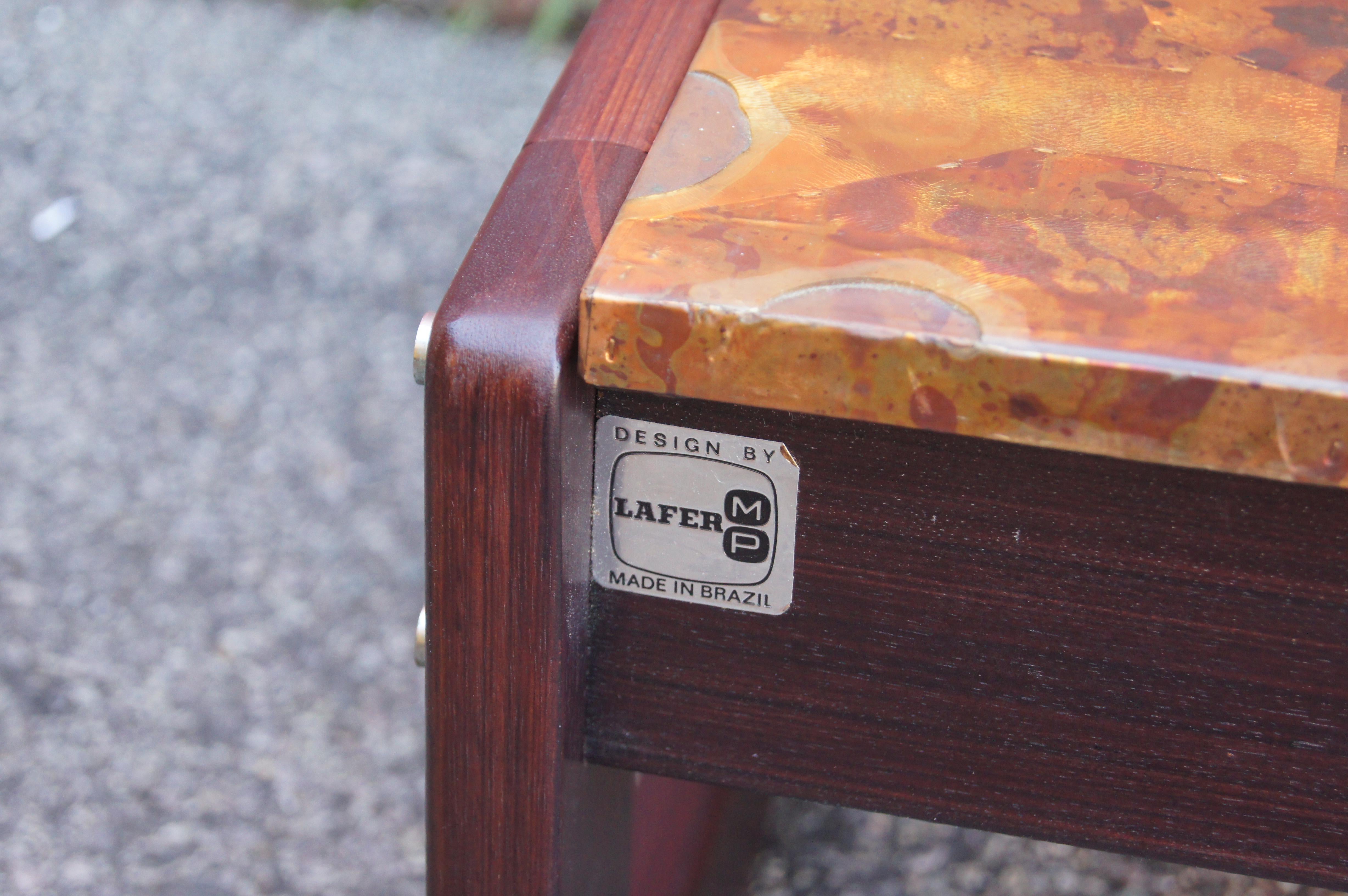 Table basse en bois de rose et cuivre patchwork de Percival Lafer en vente 1