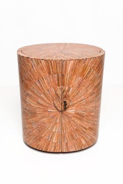 Armoire à bijoux recouverte de bois de rose et de galuchat de R & Y, Augousti, Paris