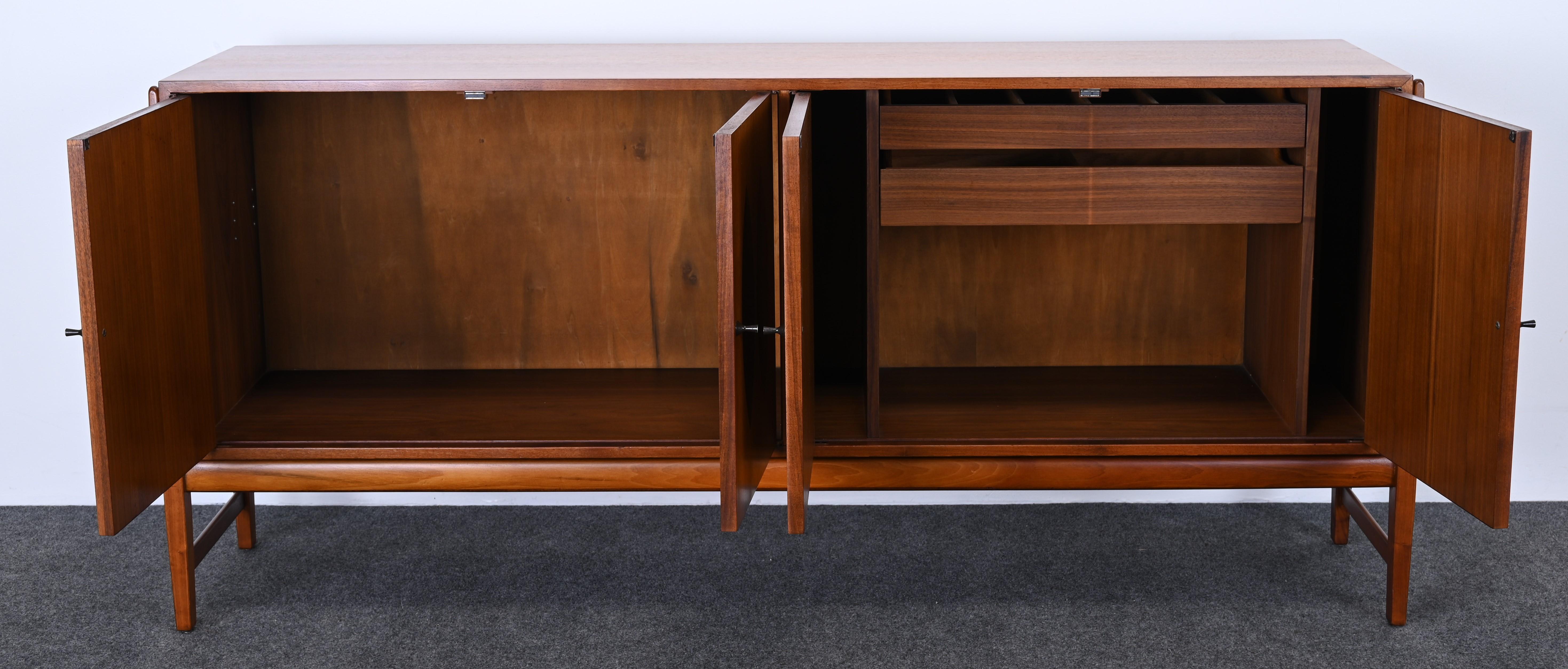 Rosewood and Walnut Credenza designed by Kipp Stewart for Calvin, 1960s 9