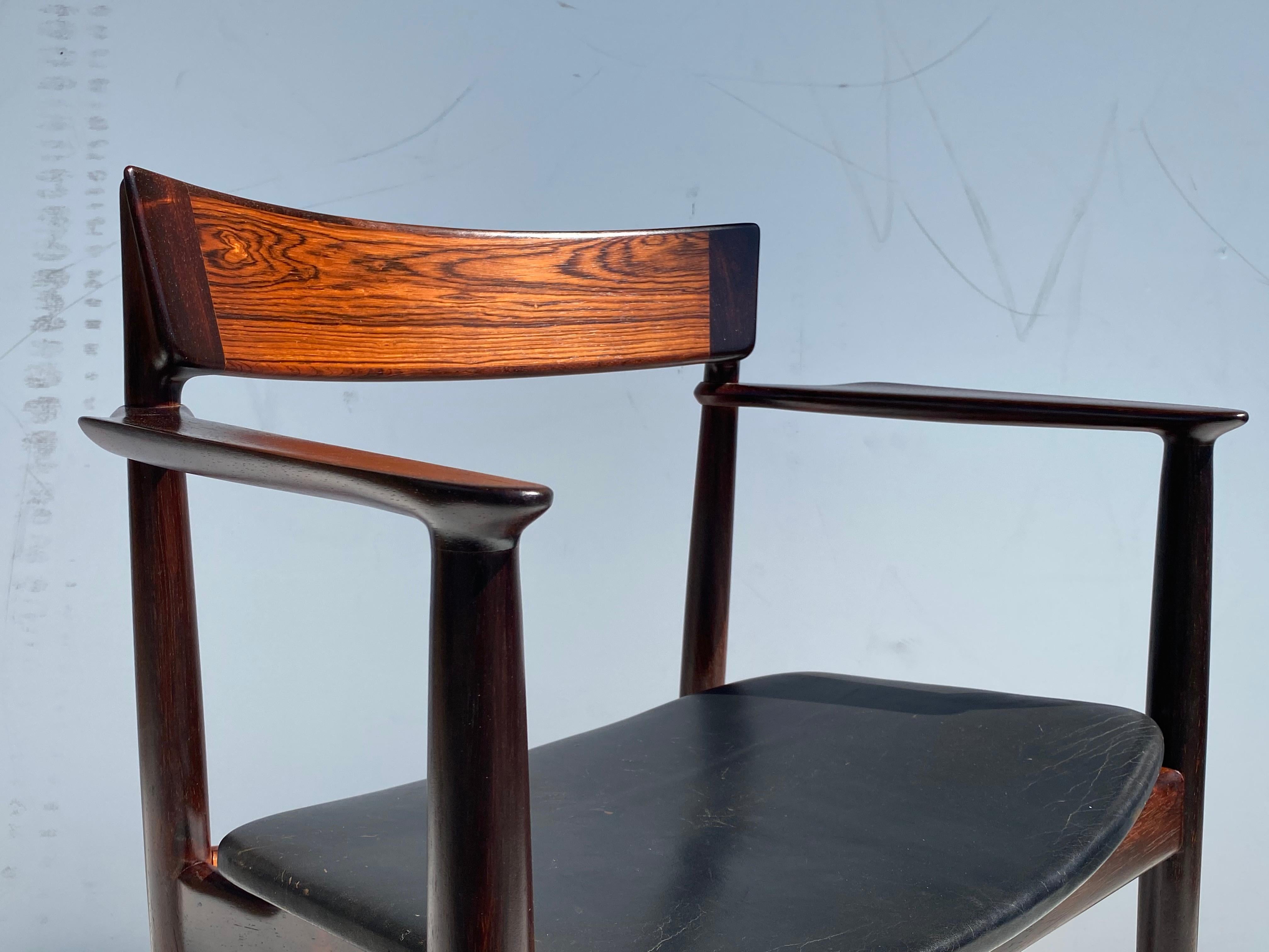 Rosewood Armchair in Original Black Leather by Henry Rosengren Hansen For Sale 2