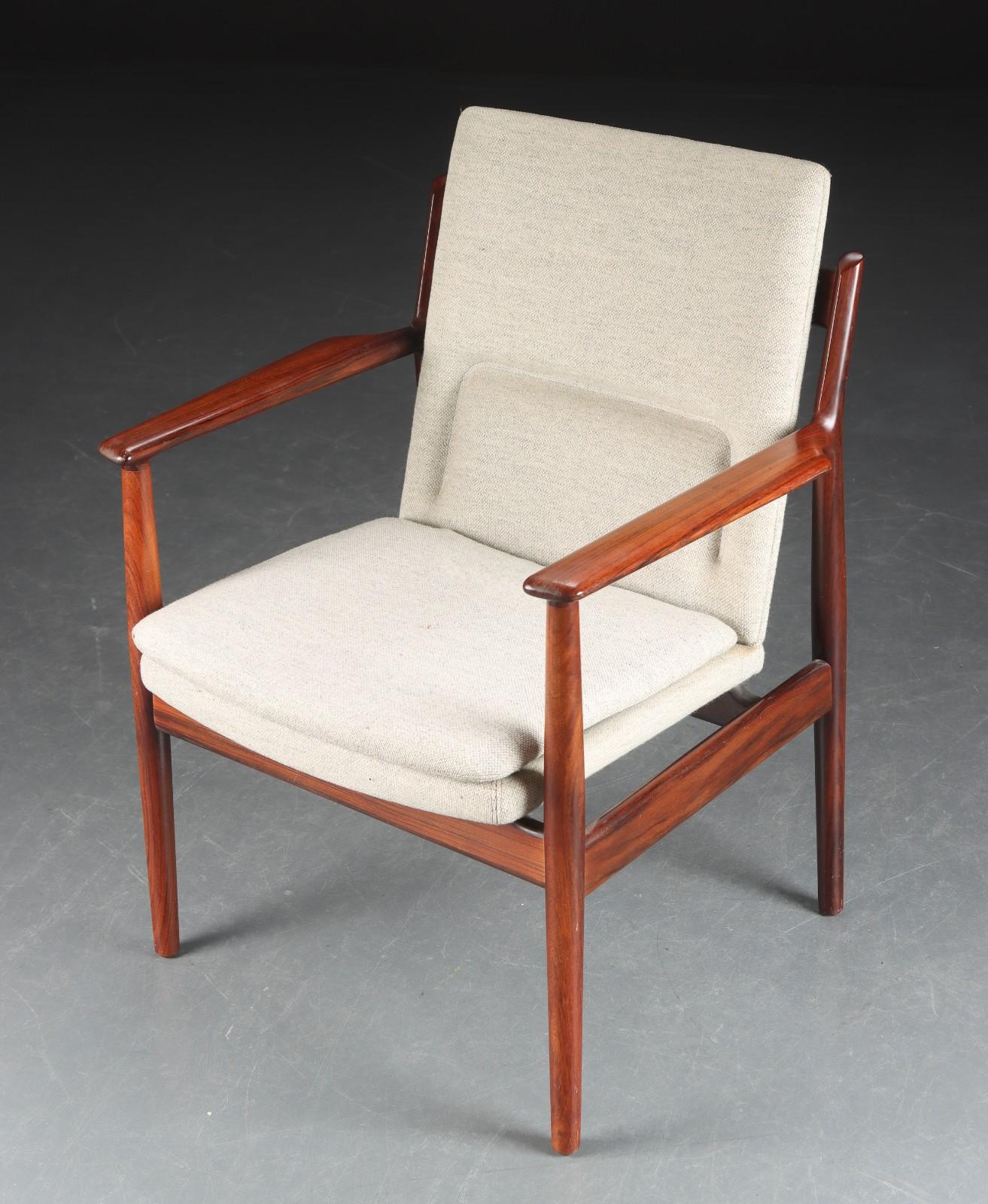 Scandinavian Modern Rosewood Armchair, Mod. 431, by Arne Vodder for Sibast, Denmark, 1960s