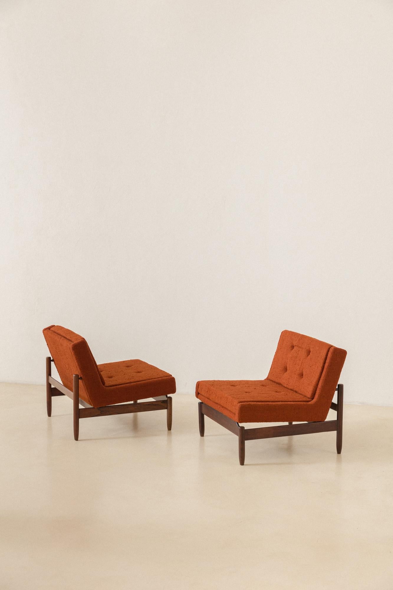 Mid-Century Modern Rosewood Armchairs by Móveis Cantù, 1960s, Brazilian Midcentury For Sale