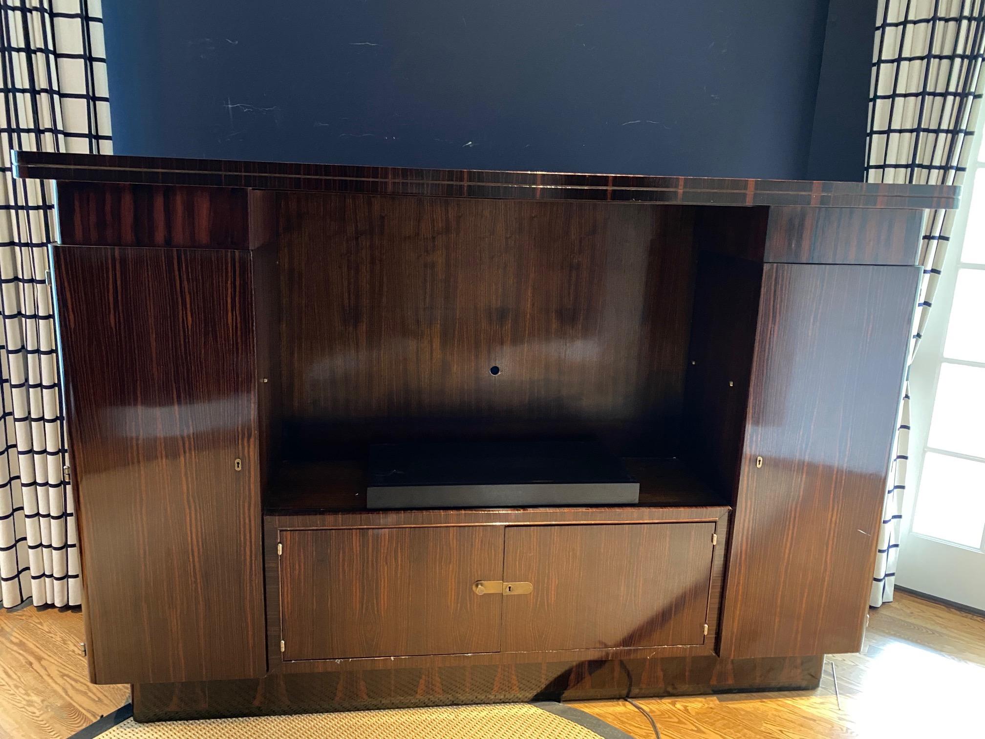 American Rosewood Art Deco Style Curved Entertainment Cabinet from Aero Studios For Sale