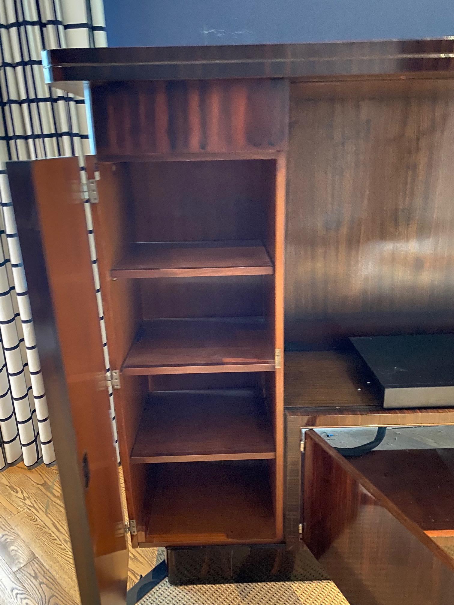 Rosewood Art Deco Style Curved Entertainment Cabinet from Aero Studios In Good Condition For Sale In Southampton, NY