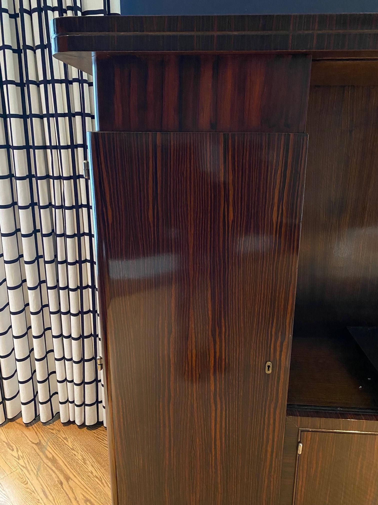 Rosewood Art Deco Style Curved Entertainment Cabinet from Aero Studios 4