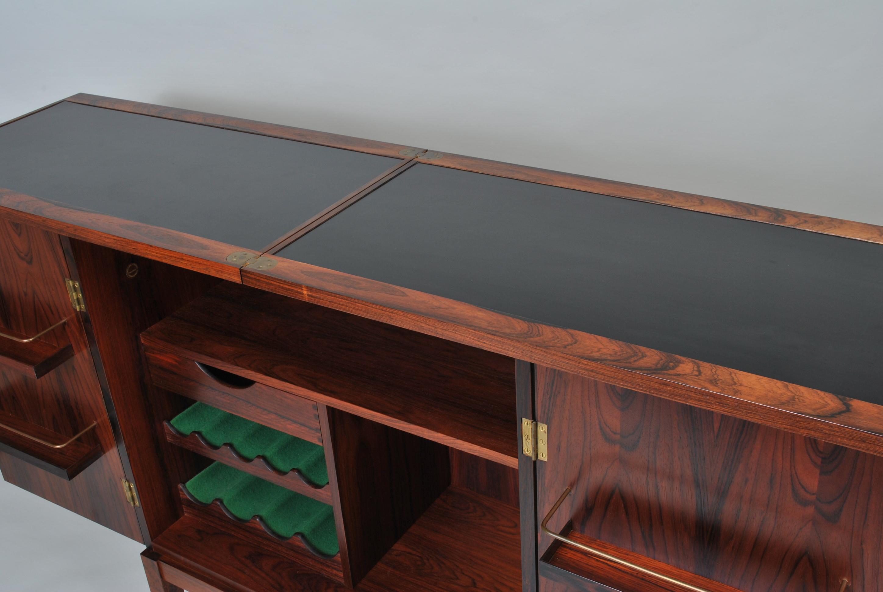 Rosewood Bar Cabinet by Torbjørn Afdal In Good Condition In London, GB