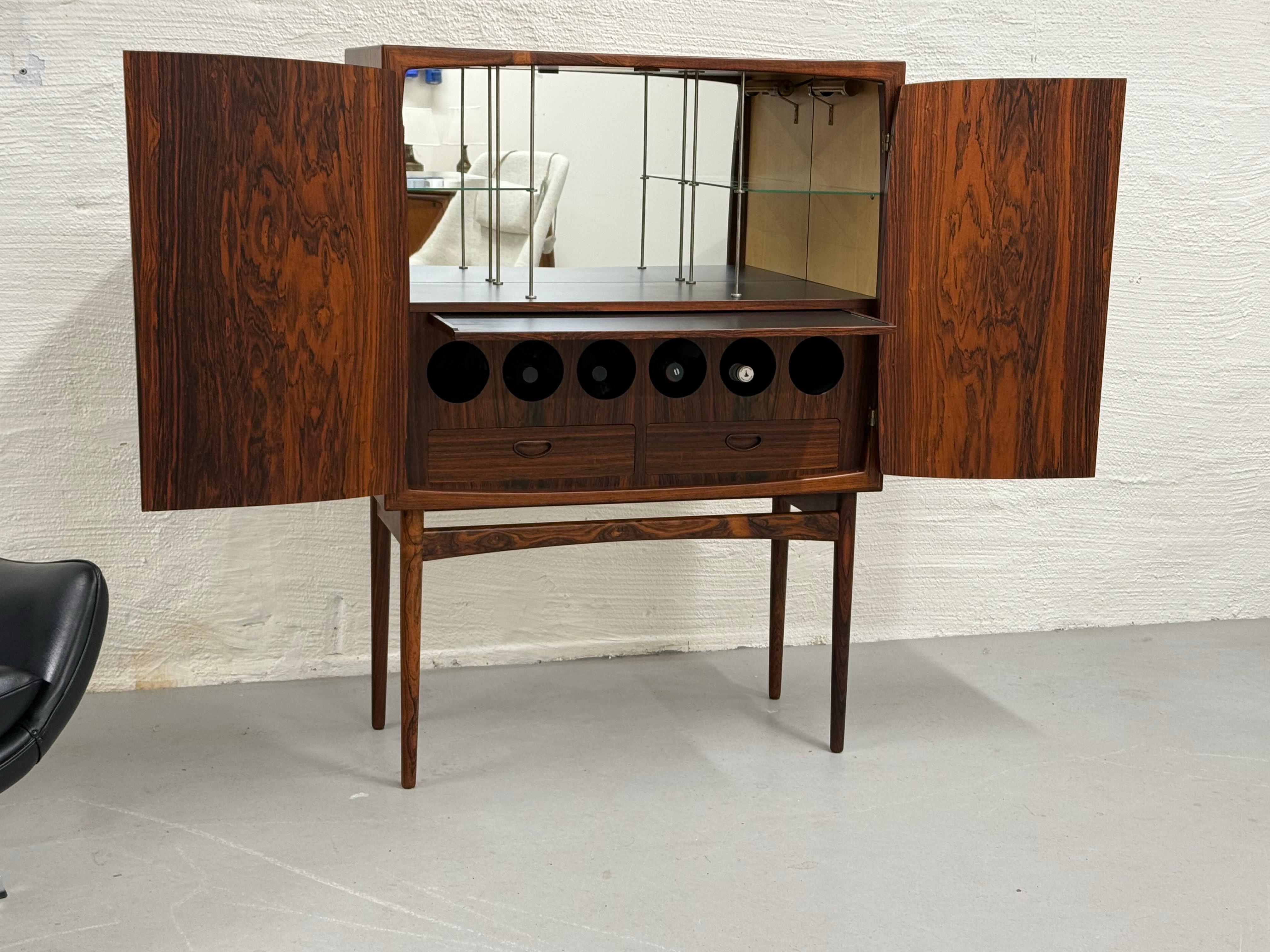 Cabinet da bar in palissandro di Torbjørn Afdal, Norvegia 1960 6