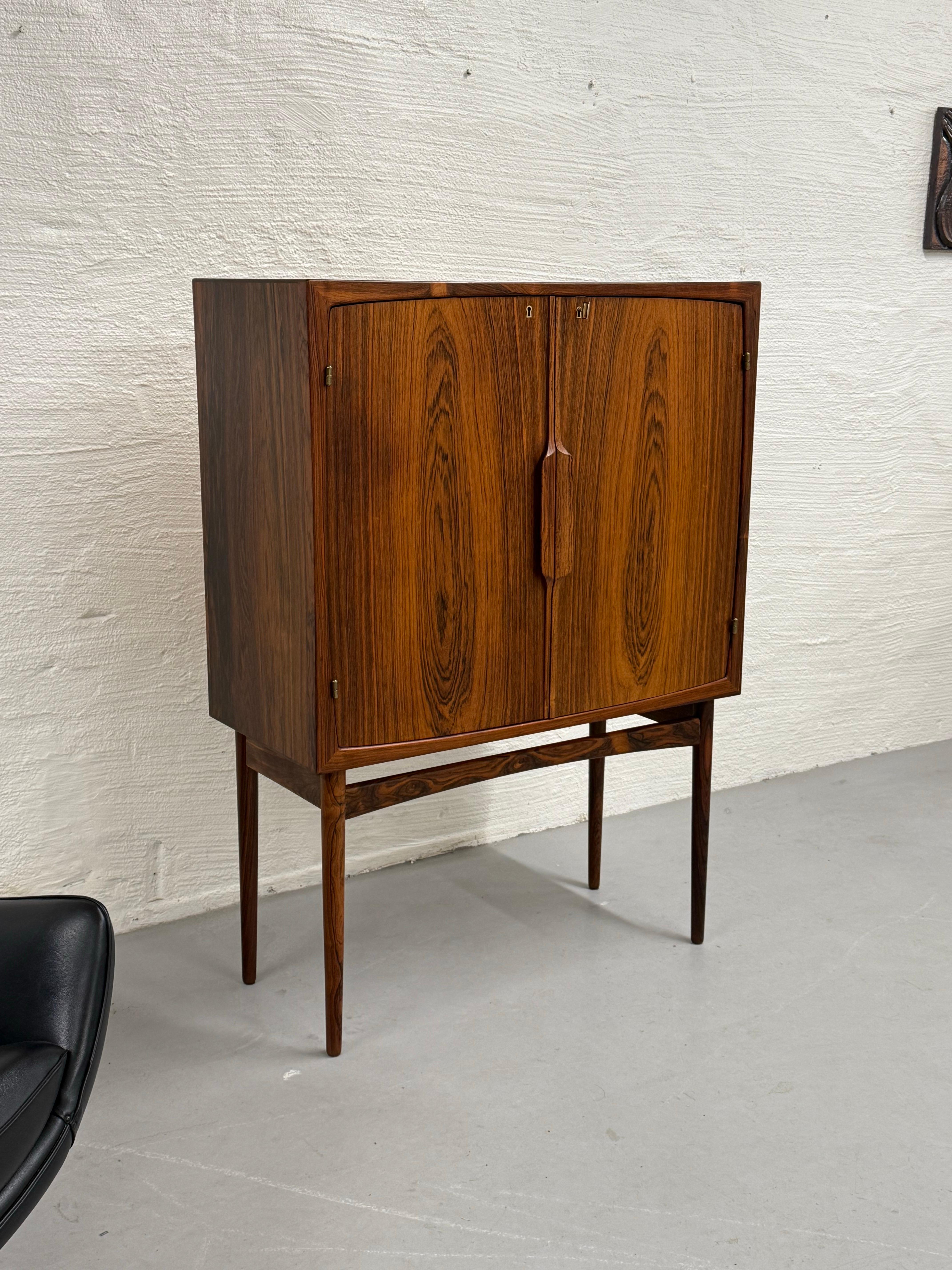 Mid-Century moderno Cabinet da bar in palissandro di Torbjørn Afdal, Norvegia 1960
