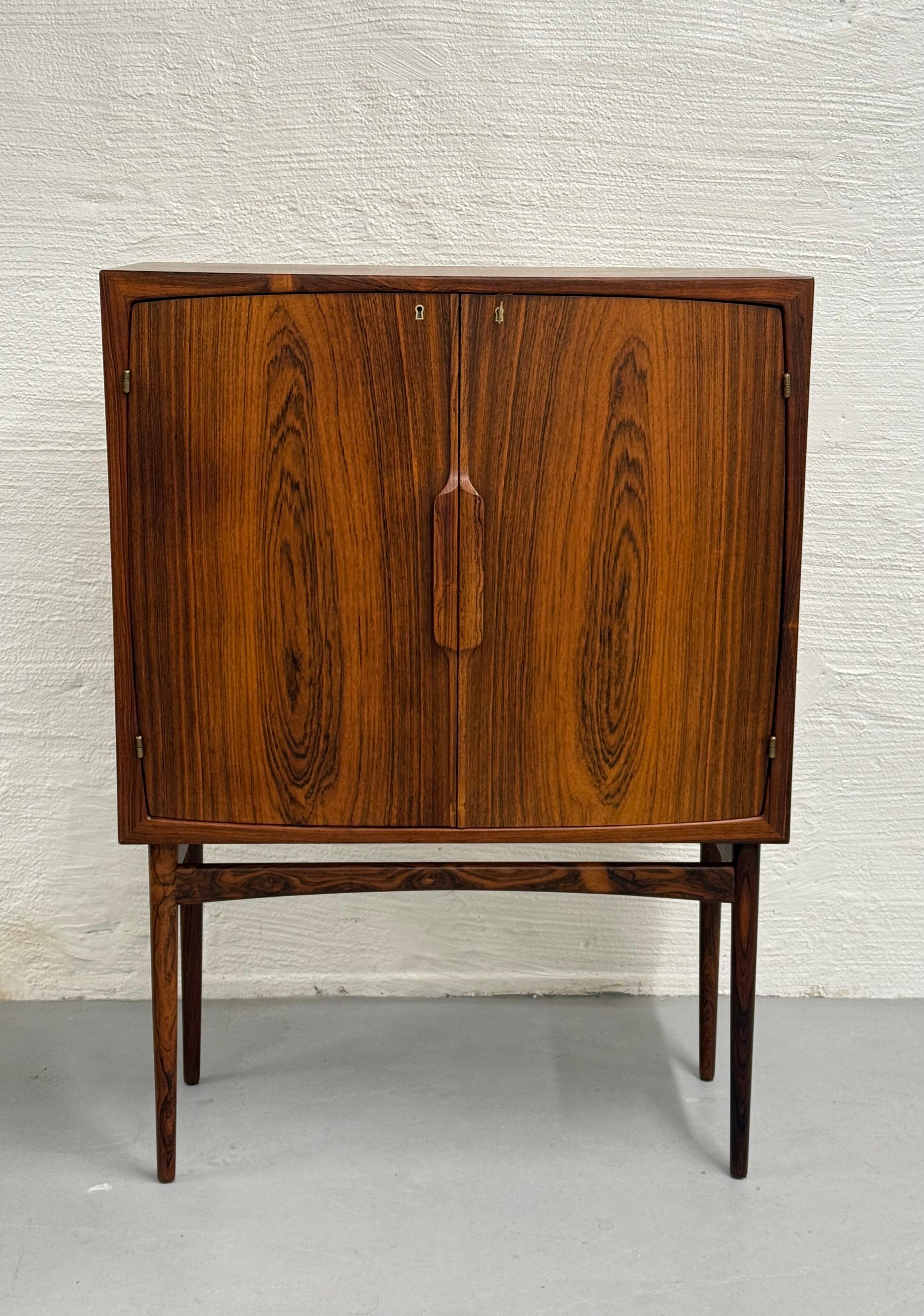 Cabinet da bar in palissandro di Torbjørn Afdal, Norvegia 1960 11