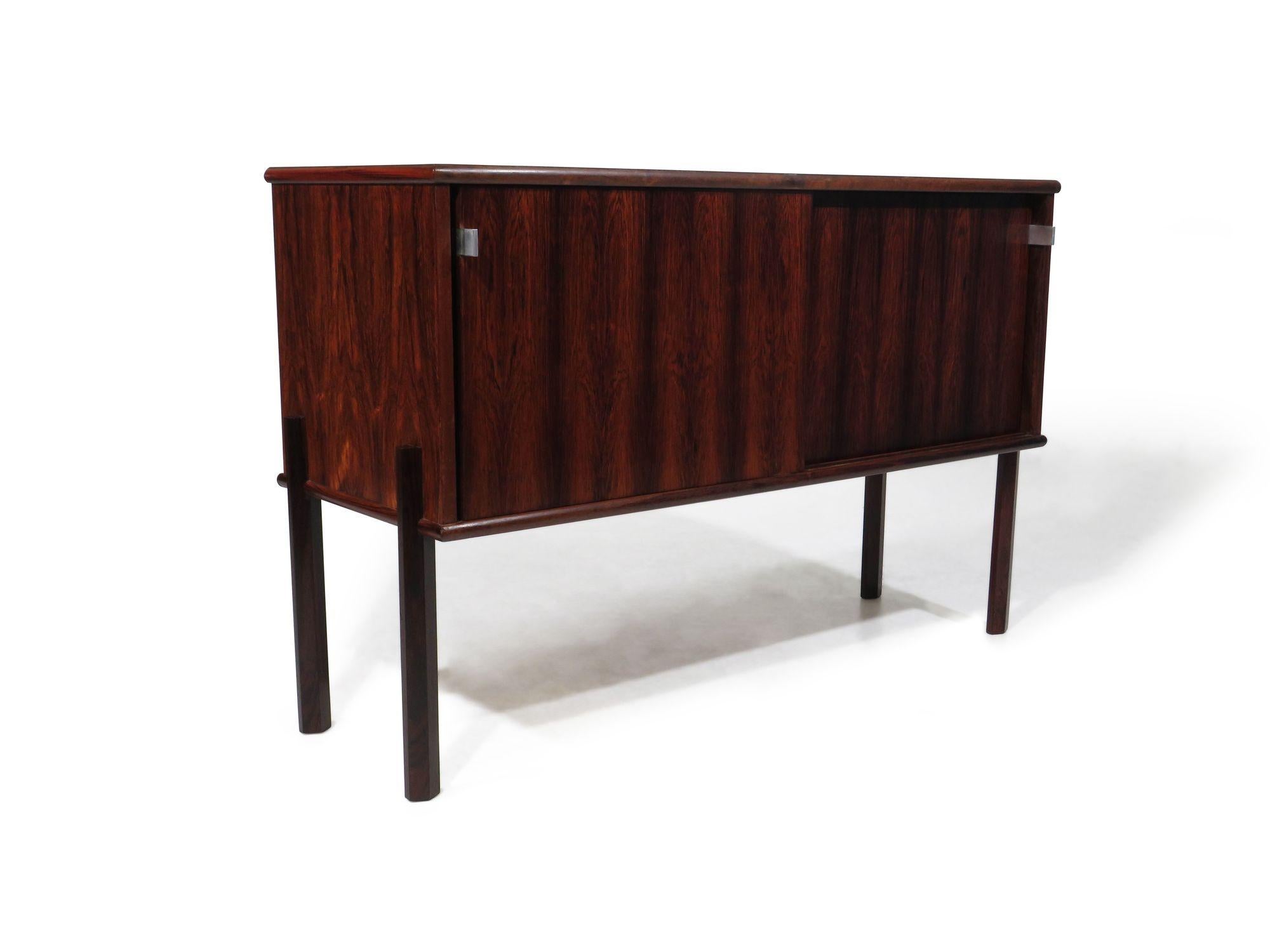Rosewood Bar Cabinet with Geometric Rosewood Pattern For Sale 1