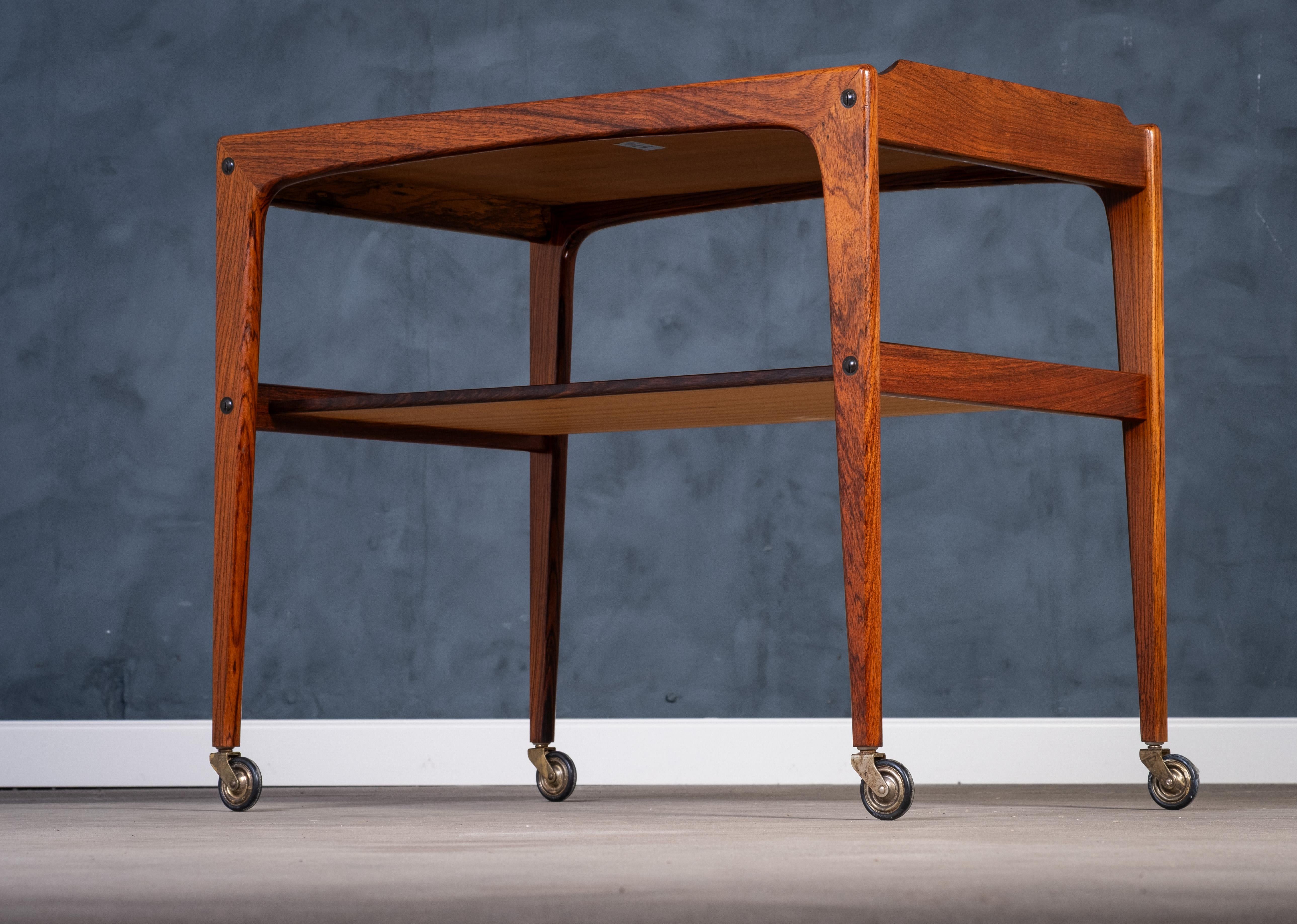 Mid-Century Modern Chariot de bar en bois de rose par Edmund Brouer, Danemark, années 1970 en vente