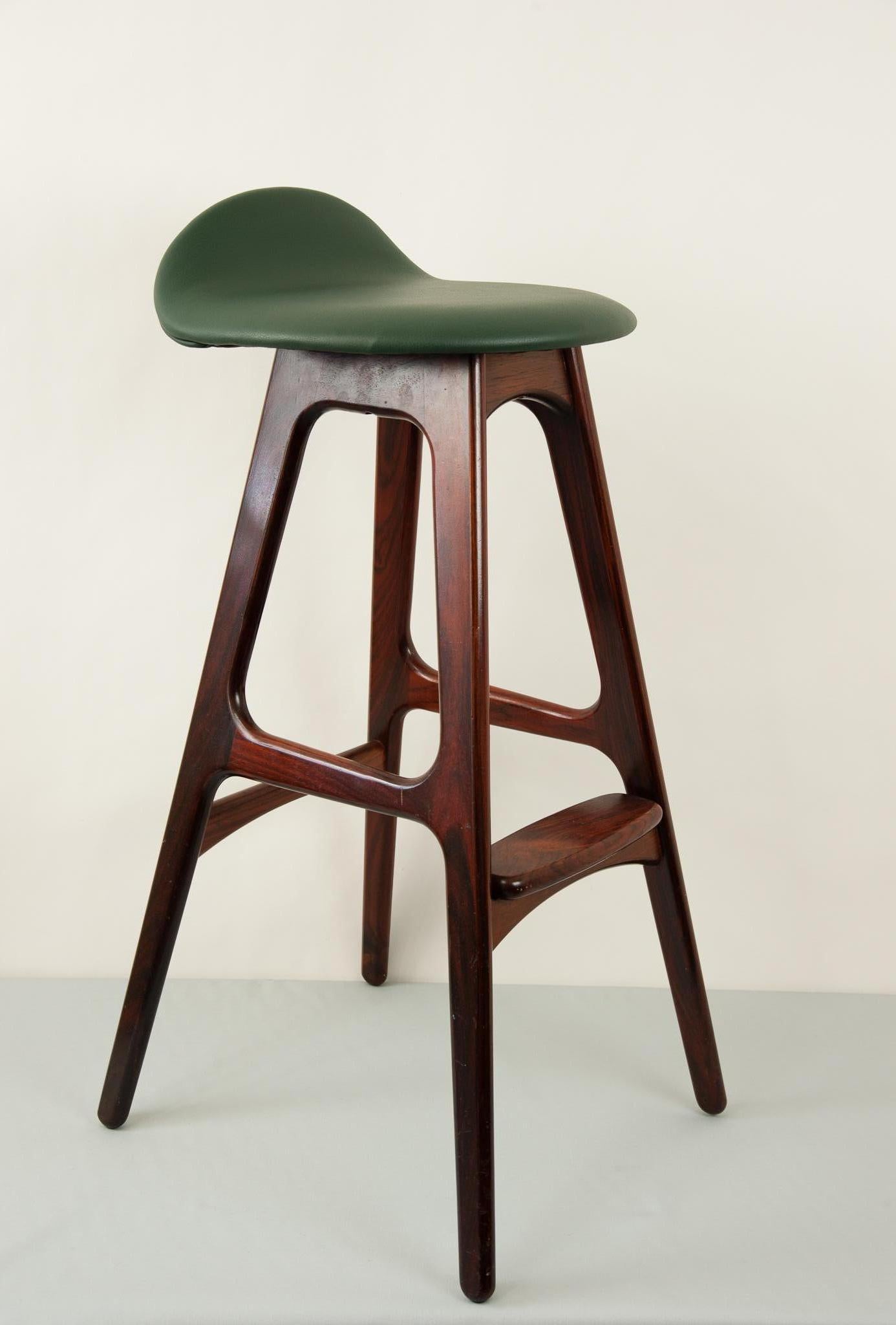 Rosewood Bar Stools OD 61 by Erik Buch for Oddense Maskinsnedkeri, 1960s In Good Condition In Wien, AT