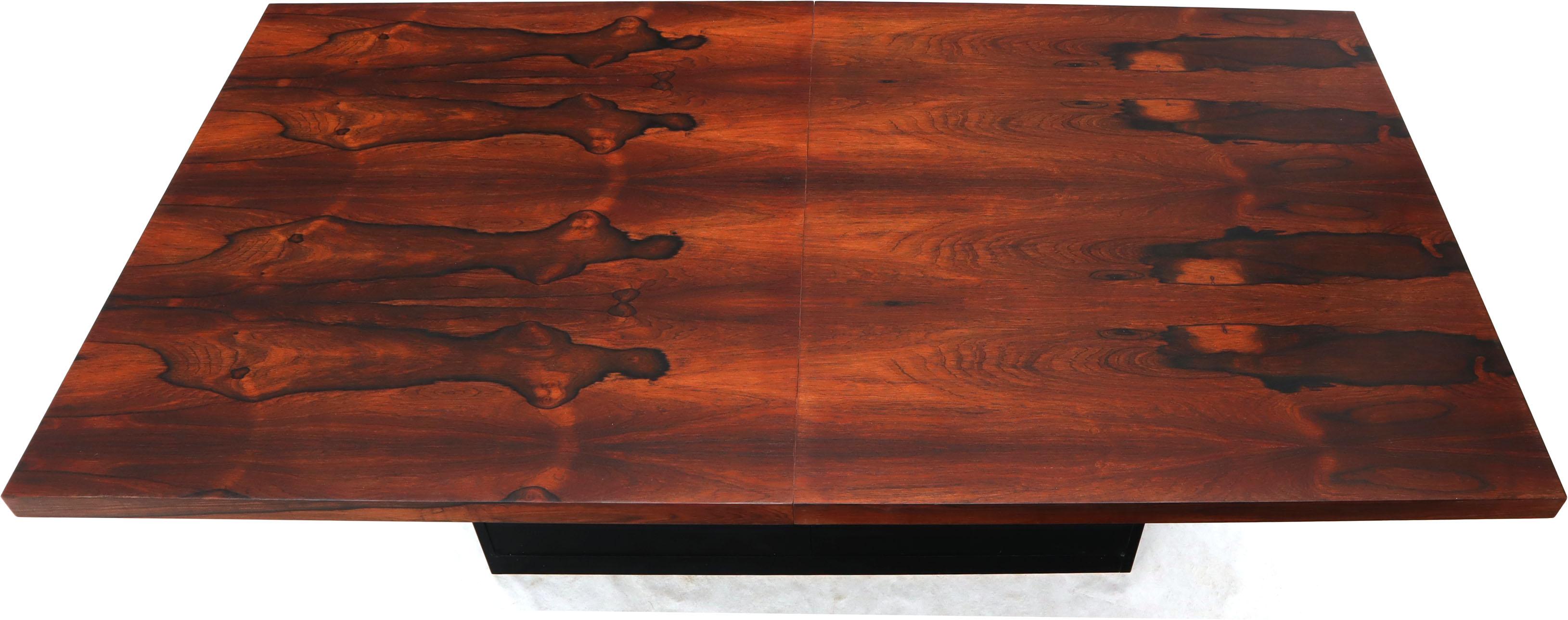 Rosewood Black Lacquer Leaf Storing Single Pedestal Dining Table Harvey Probber In Excellent Condition In Rockaway, NJ