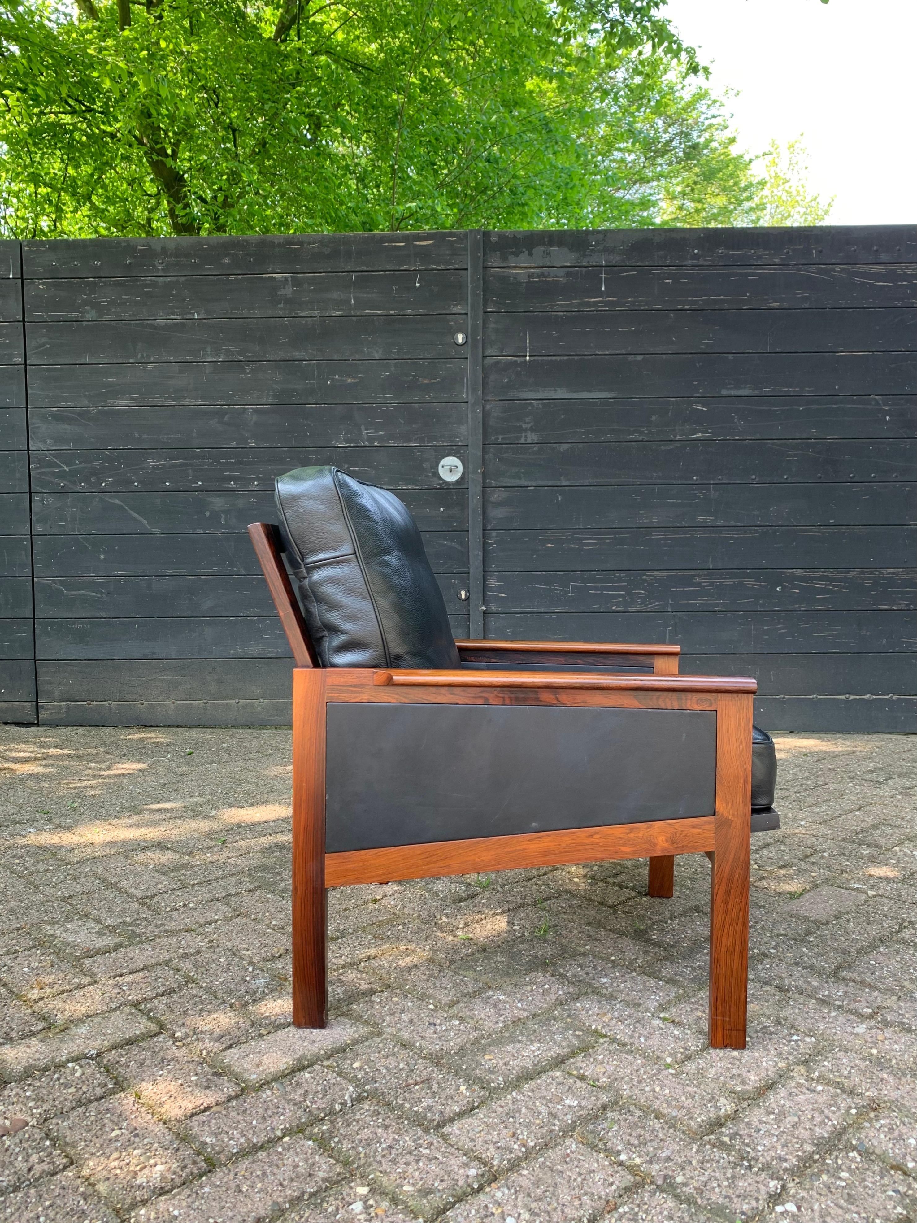 Rosewood & Black Leather 'Capella' Arm Chair by Illum Wikkelsø  For Sale 14