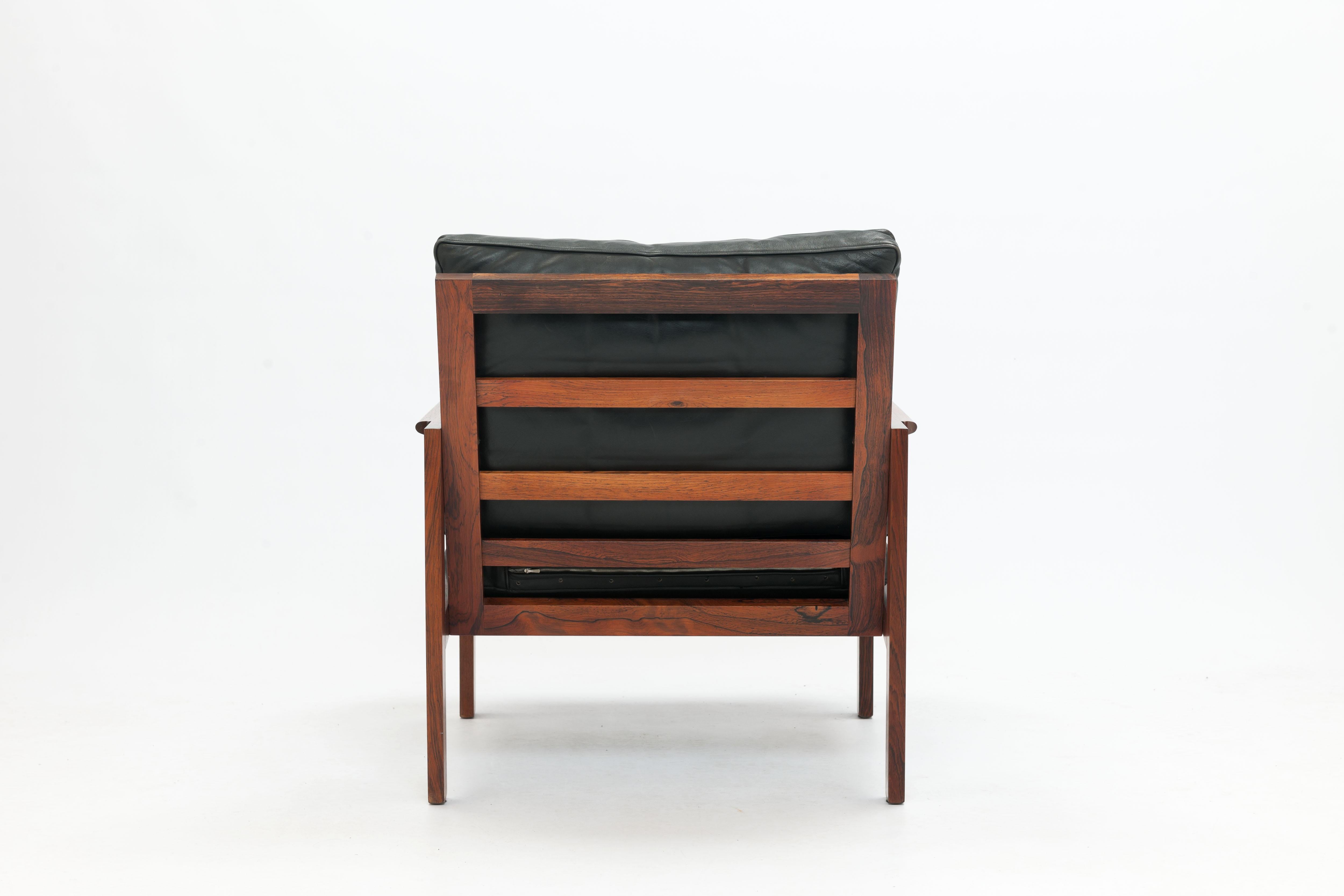 Rosewood & Black Leather Capella Arm Chair by Illum Wikkelsø, Pair Available In Good Condition In Utrecht, NL