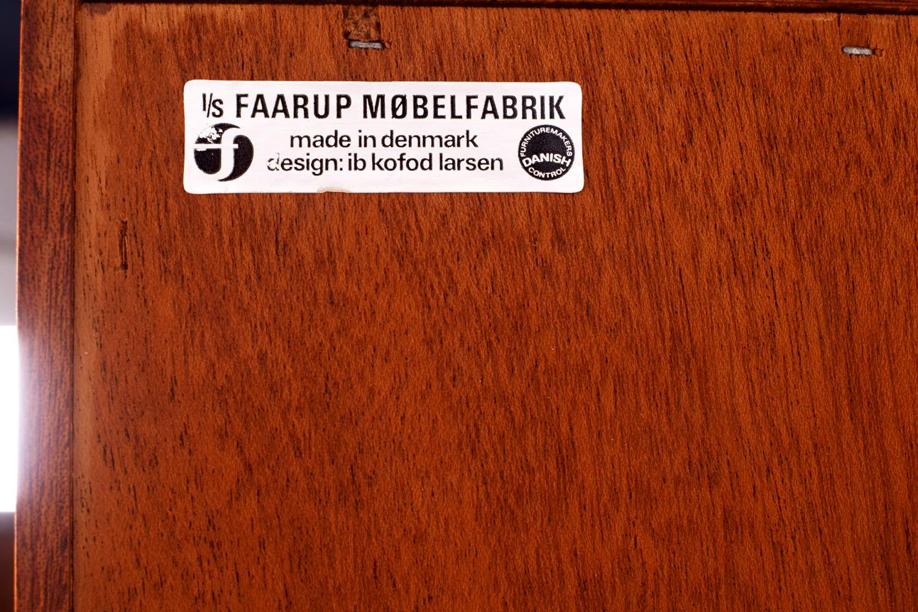 Rosewood Bookcase by Ib Kofod-Larsen for Faarup Møbelfabrik 6