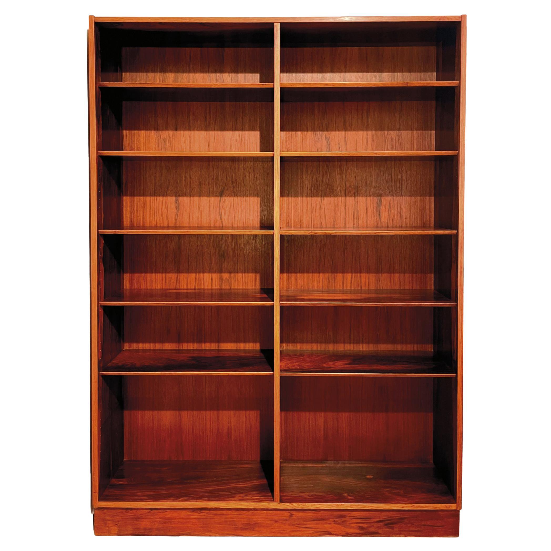 Rosewood bookcase by Poul Hundevad