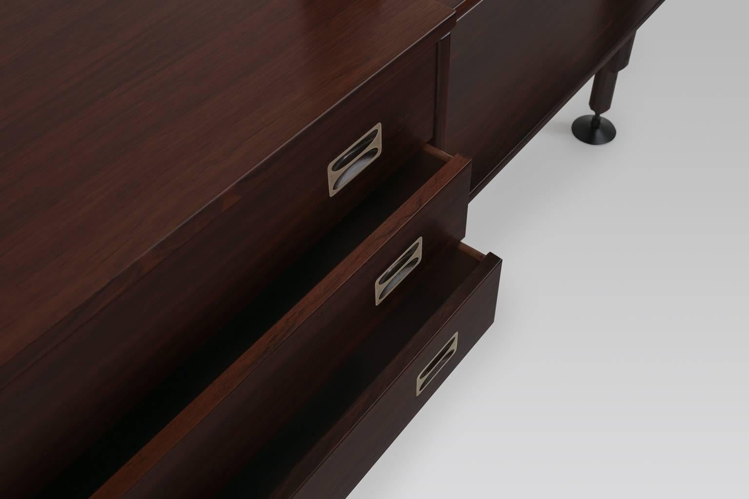 Mid-20th Century Rosewood and Brass Italian Midcentury Bookshelf by Stildomus, 1960s