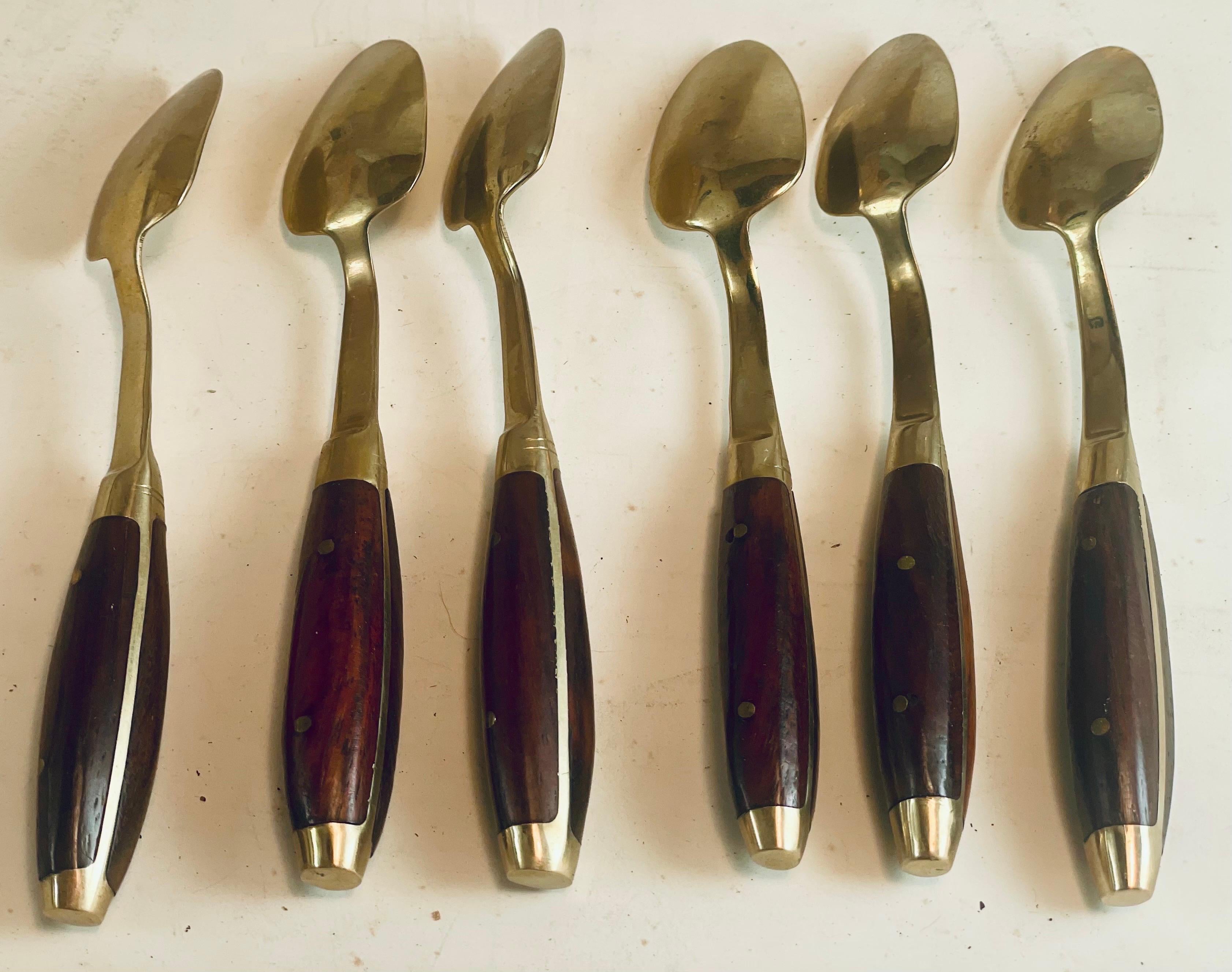 Cuillères à demitasse en bois de rose et laiton Lot de 6 Bon état - En vente à Clifton Forge, VA