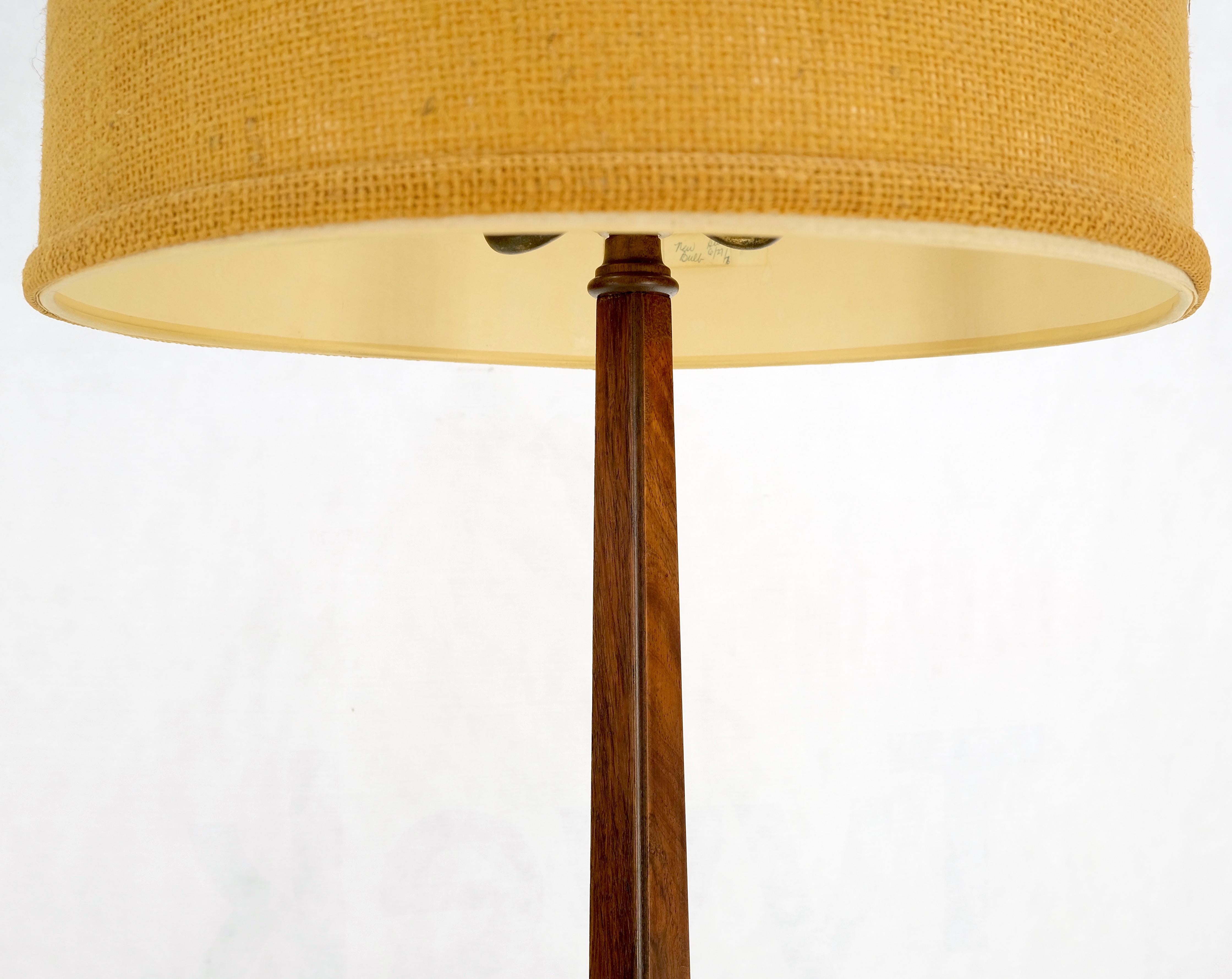 Mid-Century Modern Rosewood & Burl Wood Tripod Base Side Table Regency Style Floor Lamp Mint For Sale
