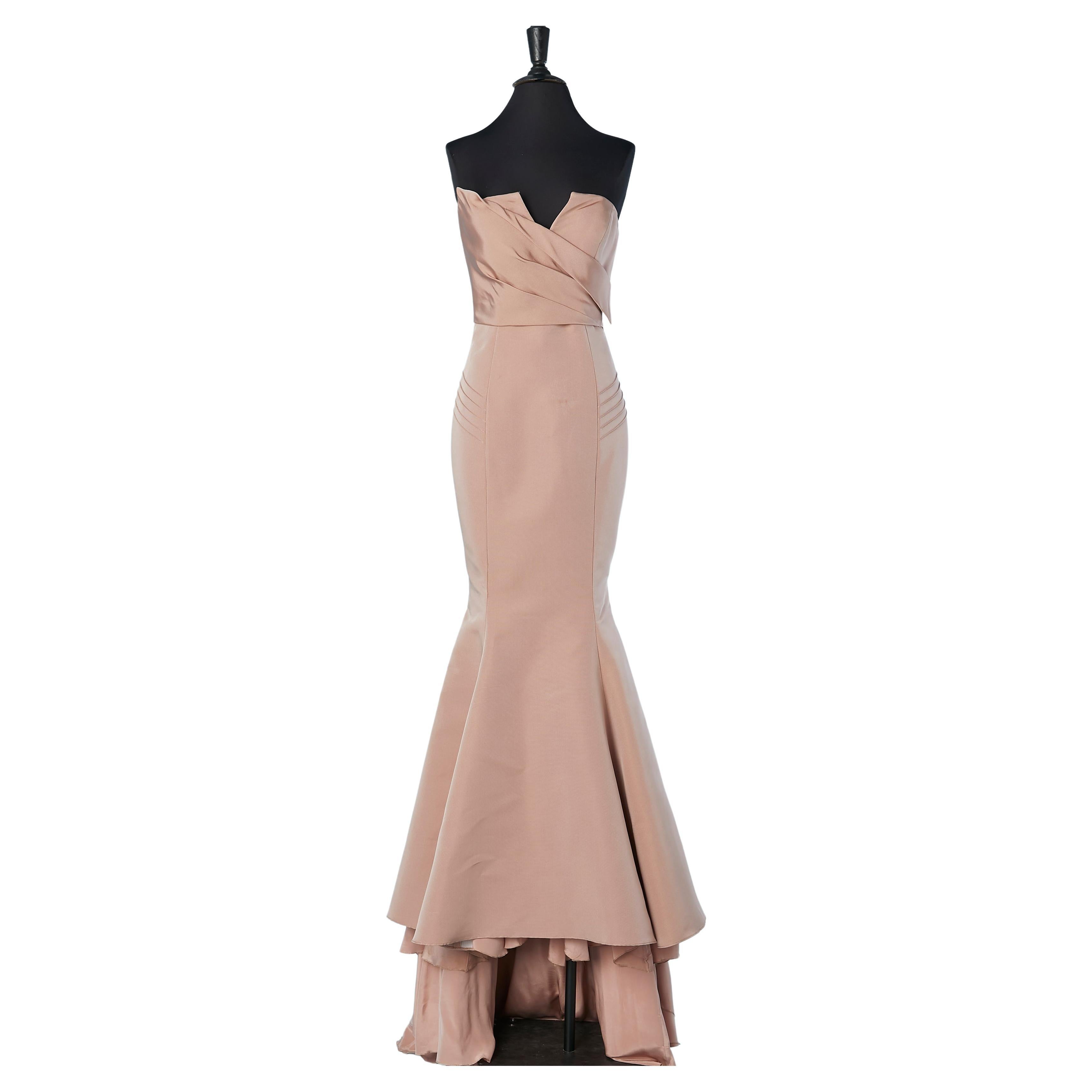 Vestido de noche corpiño con arrastre en venta