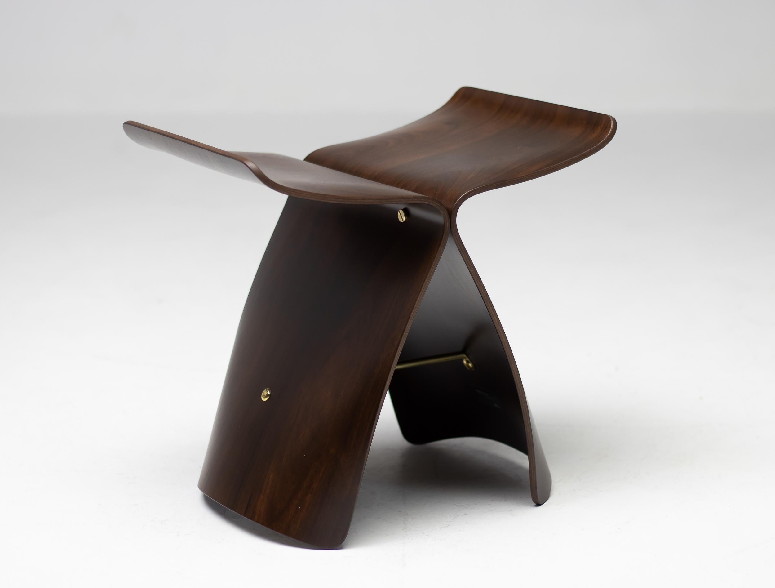 Rosewood Butterfly Stool by Japanese Designer Sori Yanagi In Excellent Condition In Dronten, NL