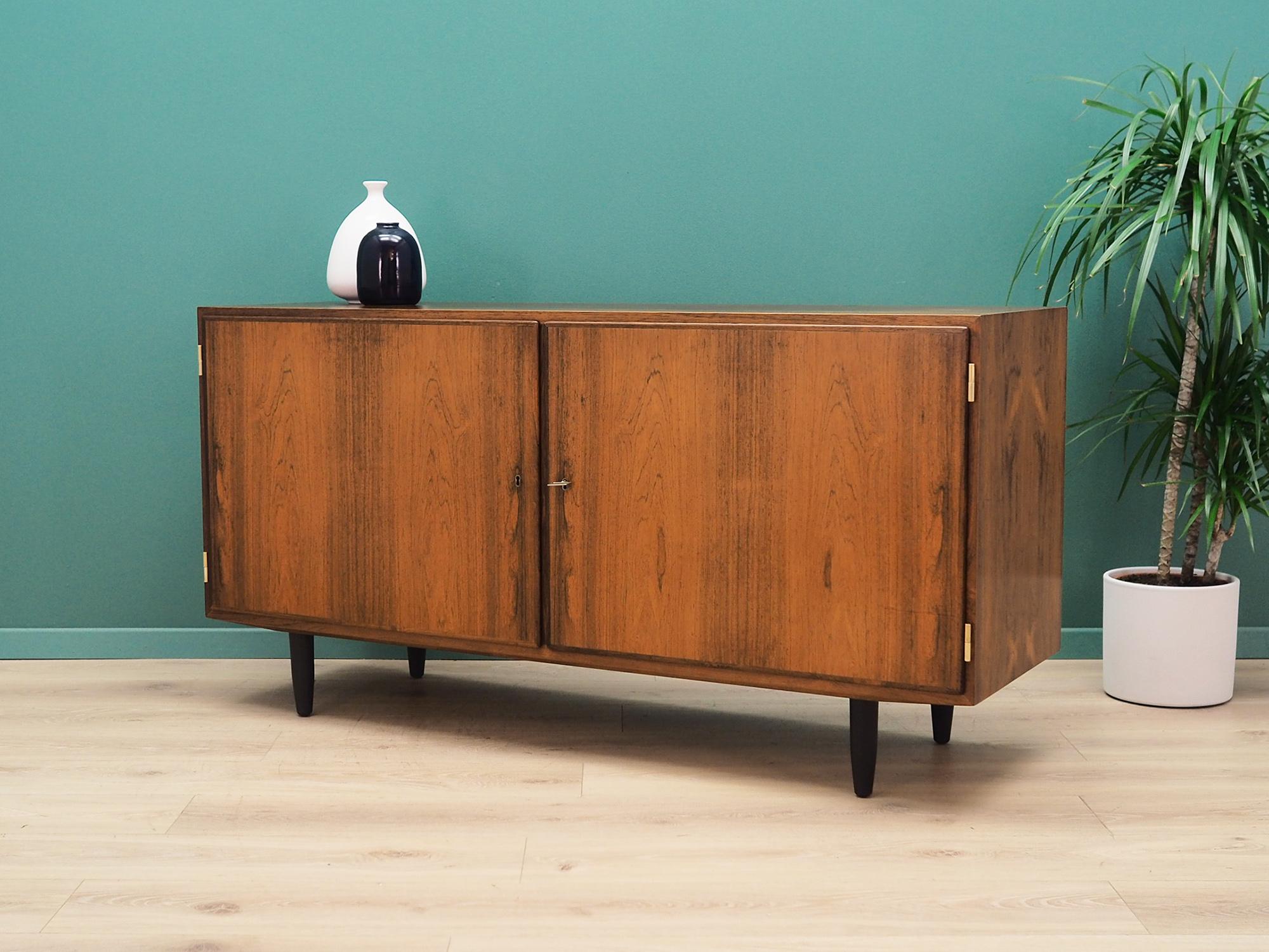 Rosewood Cabinet, Danish Design, 1960s, Designer Carlo Jensen, Producer Hundev In Good Condition For Sale In Szczecin, Zachodniopomorskie