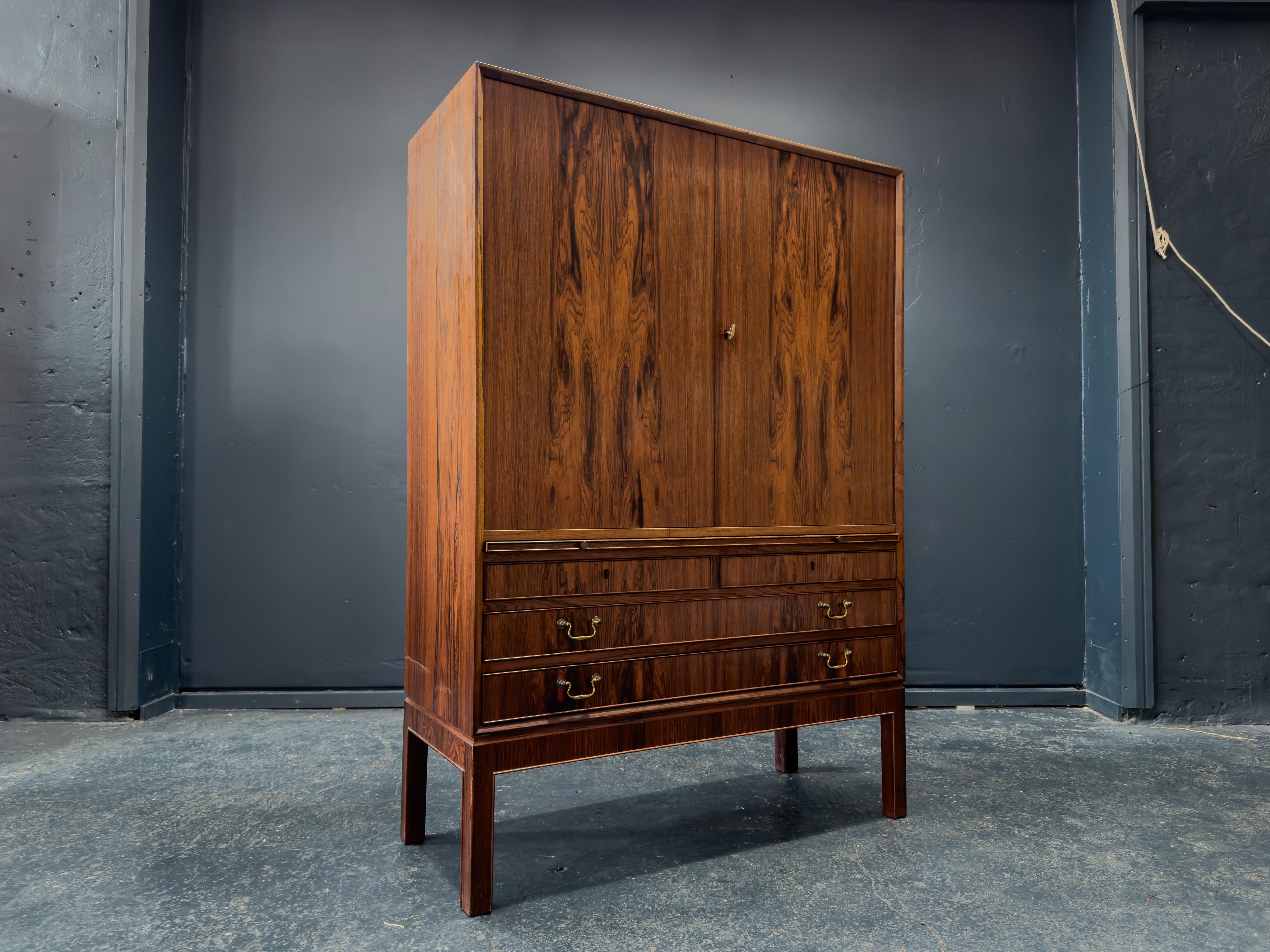 Traditional Large Cabinet For Sale 5