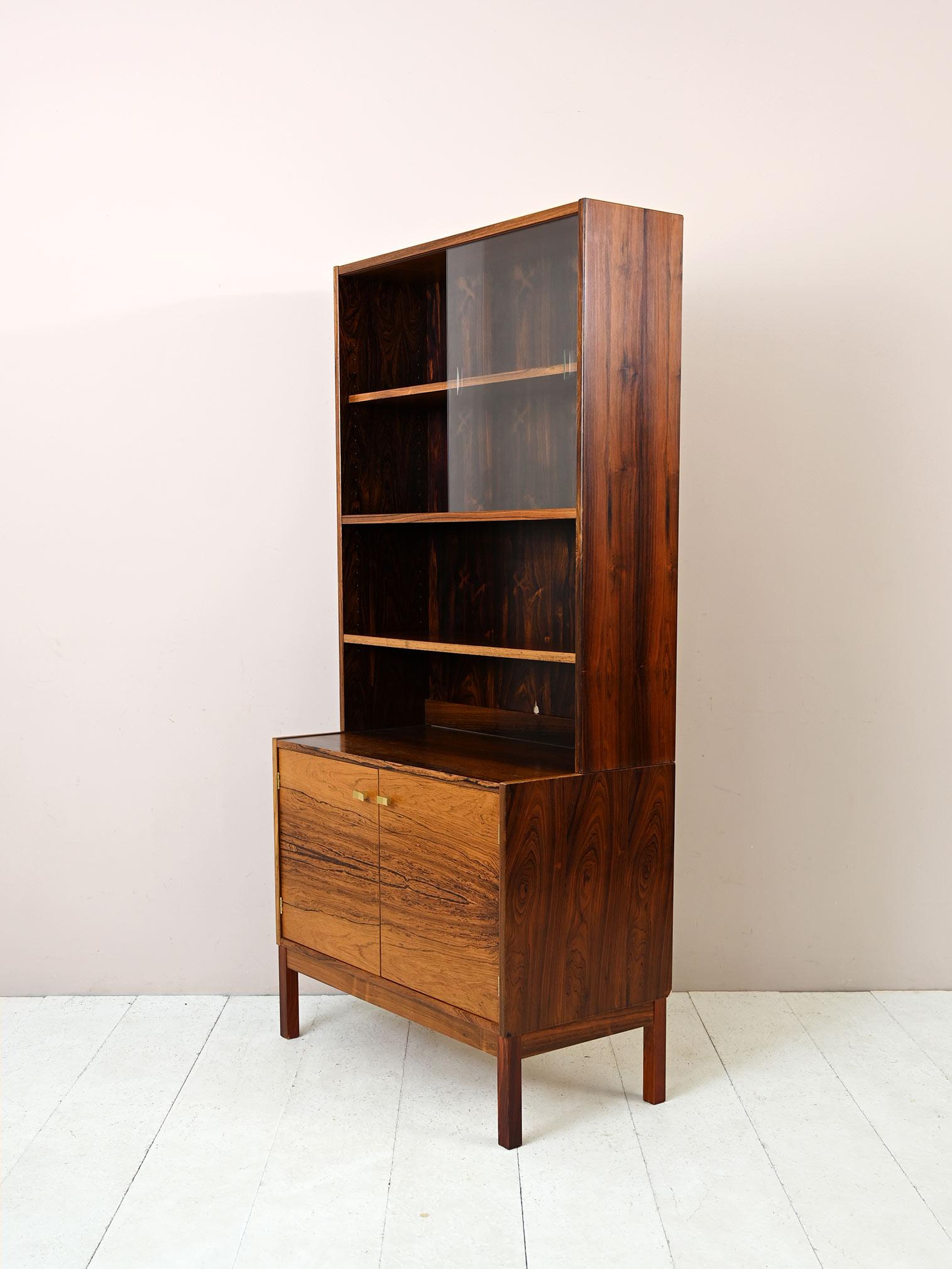 Rosewood Cabinet with Display Cabinet In Good Condition For Sale In Brescia, IT