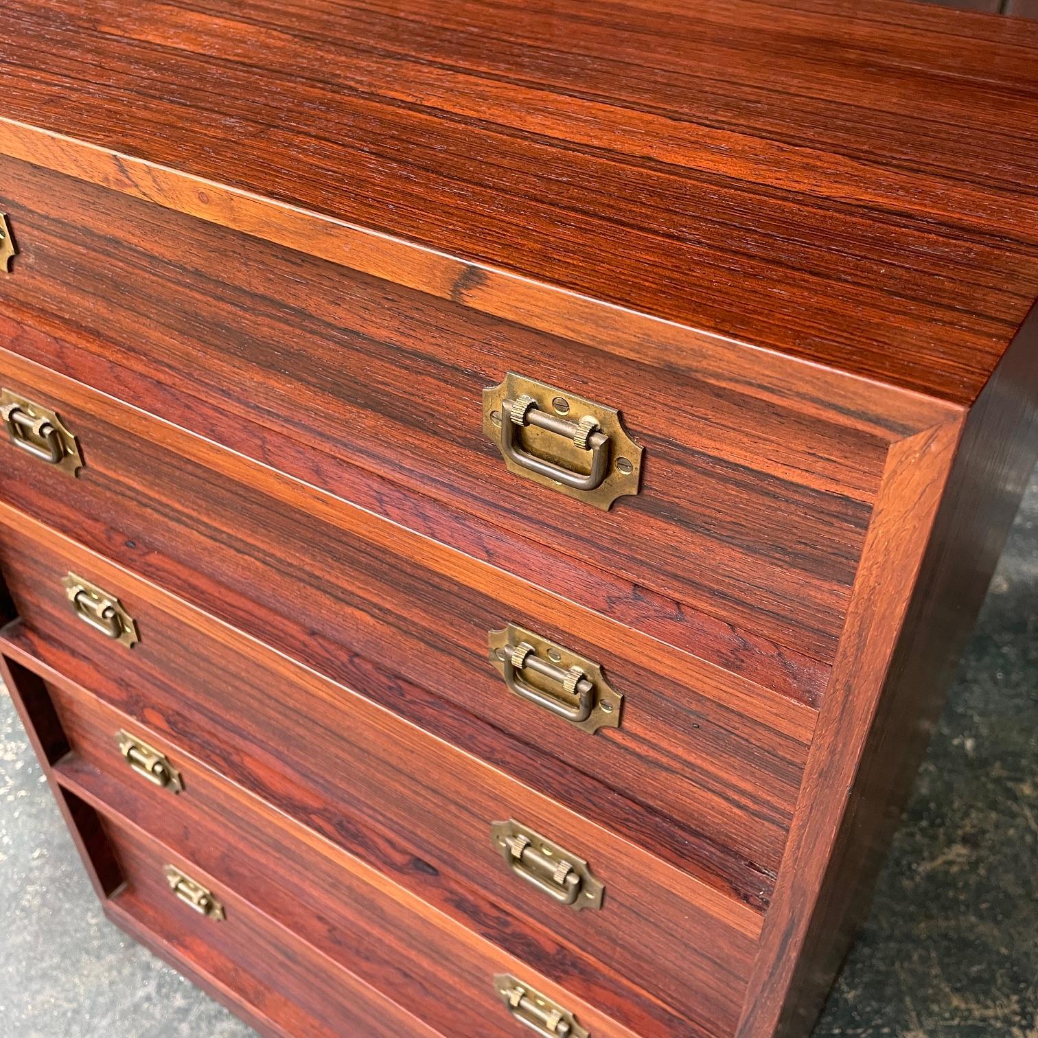 1960s Henning Korch Rosewood Campaigner Cabinet Henning Chest Nightstand End Table Dresser en vente 2