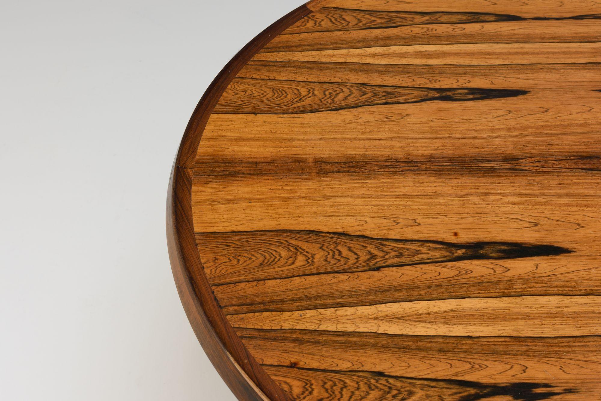 Mesa de centro de palisandro en Bueno estado para la venta en London, England