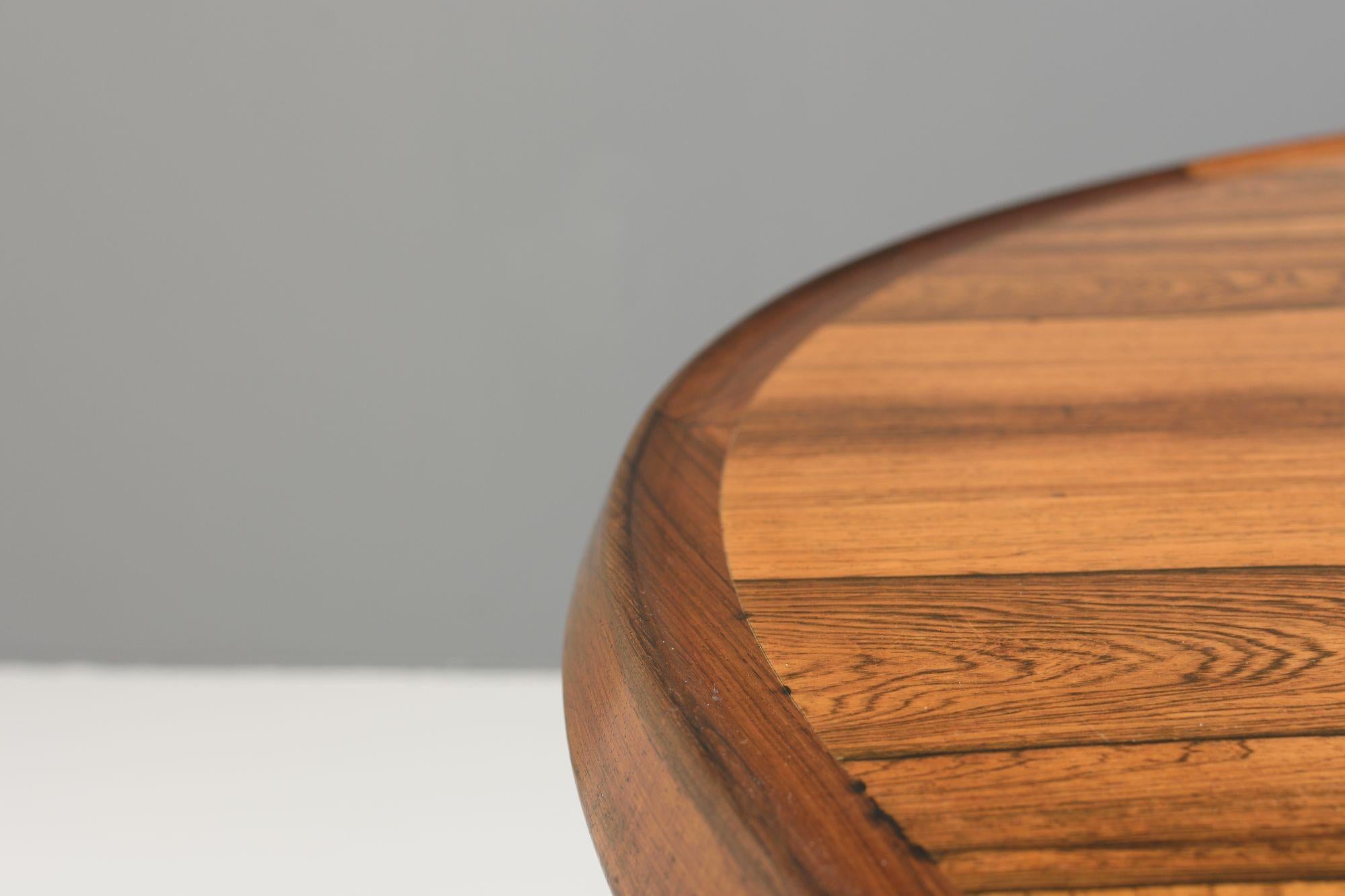Mesa de centro de palisandro siglo XX en venta