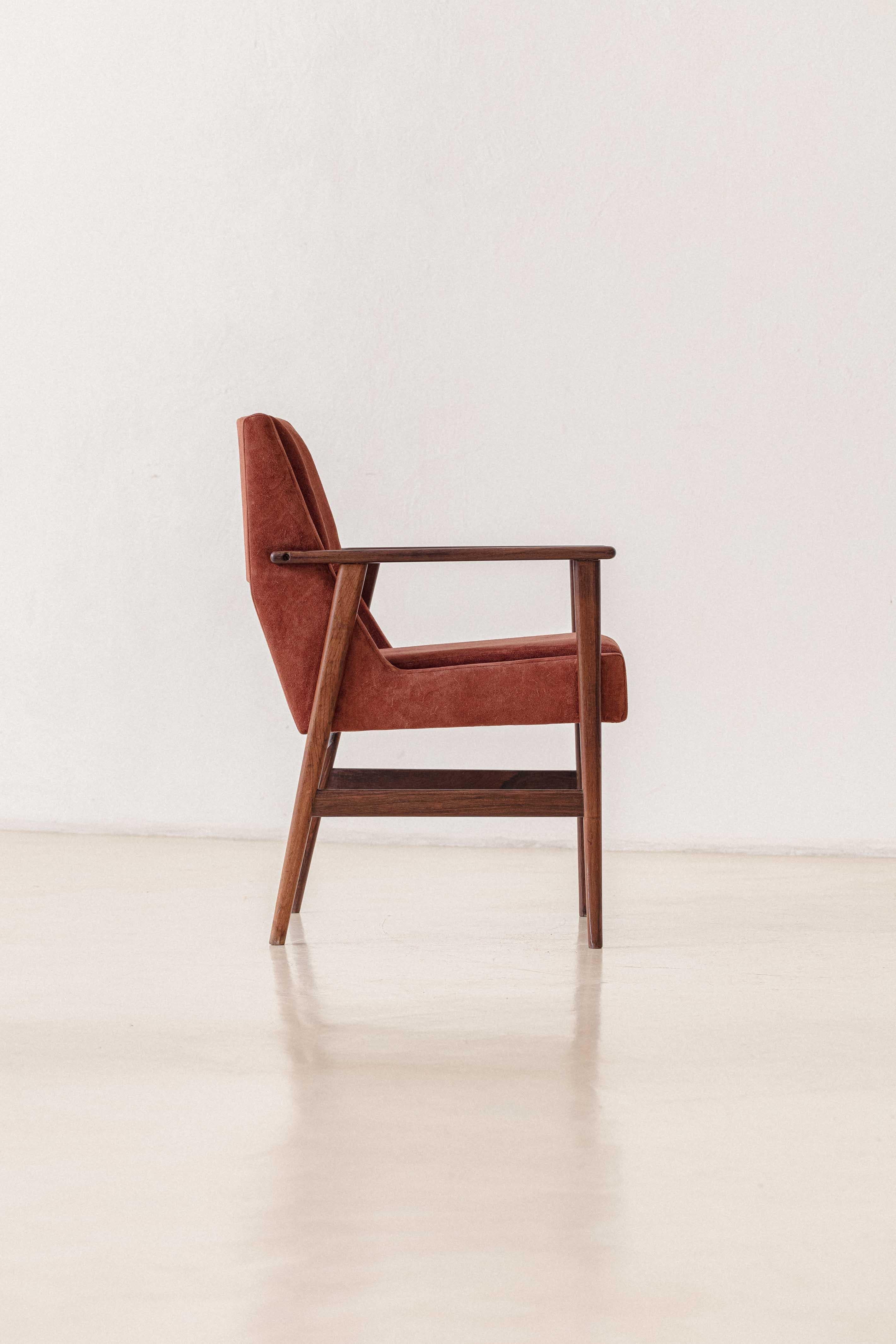 Mid-20th Century Rosewood Chair with Armrests by Móveis Cantù, 1960s, Brazilian, Midcentury For Sale