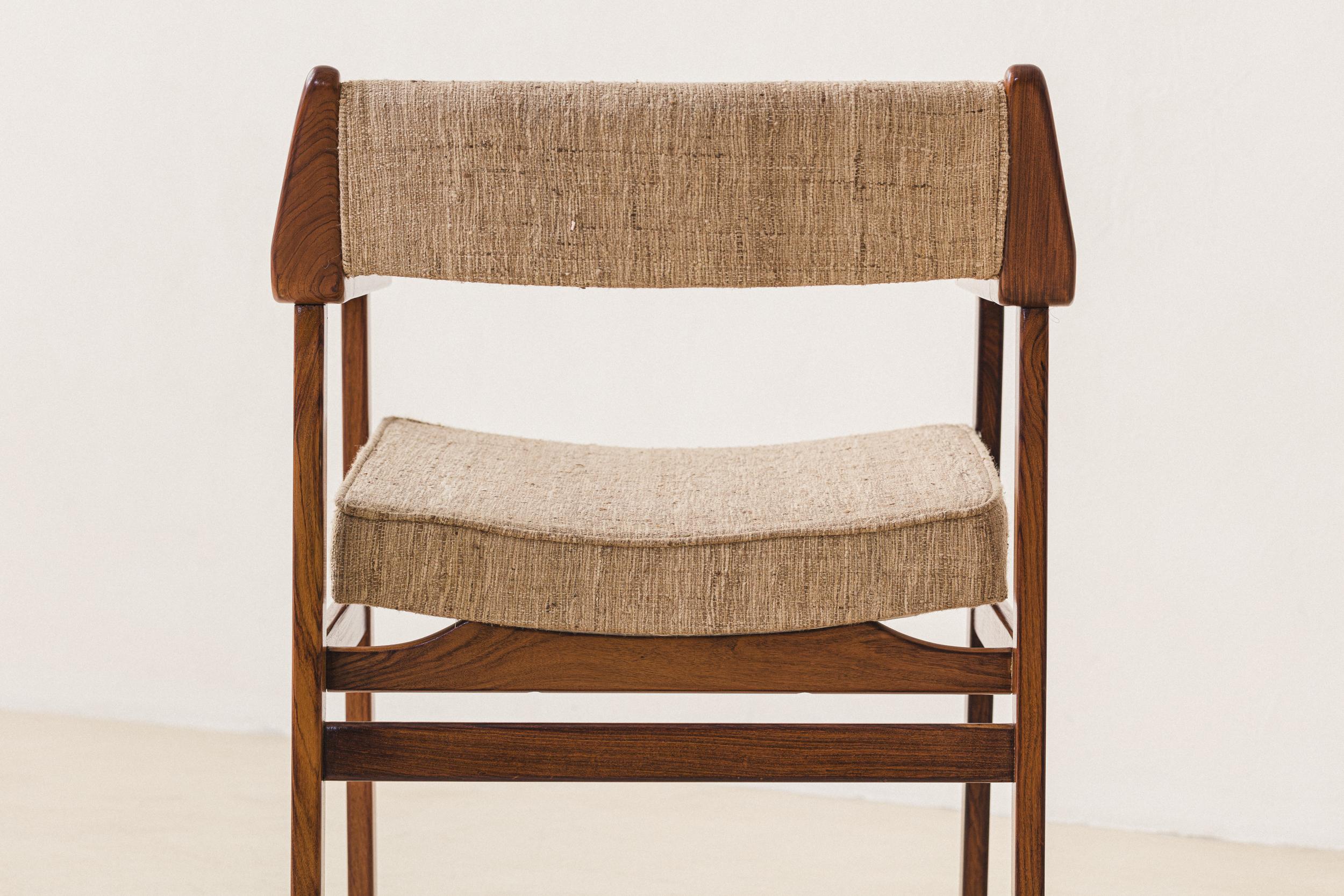 Rosewood Chair with Armrests, by Móveis Cantù, Brazilian Midcentury, 1960s For Sale 4