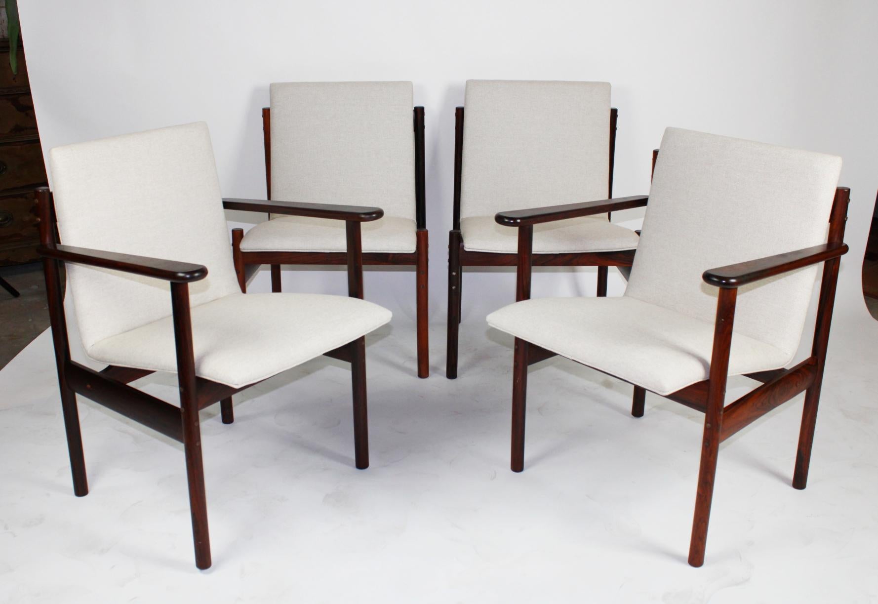 Rosewood Chairs by Sven Ivar Dysthe for Dokka Møbler, set of 4 In Good Condition In Las Vegas, NV