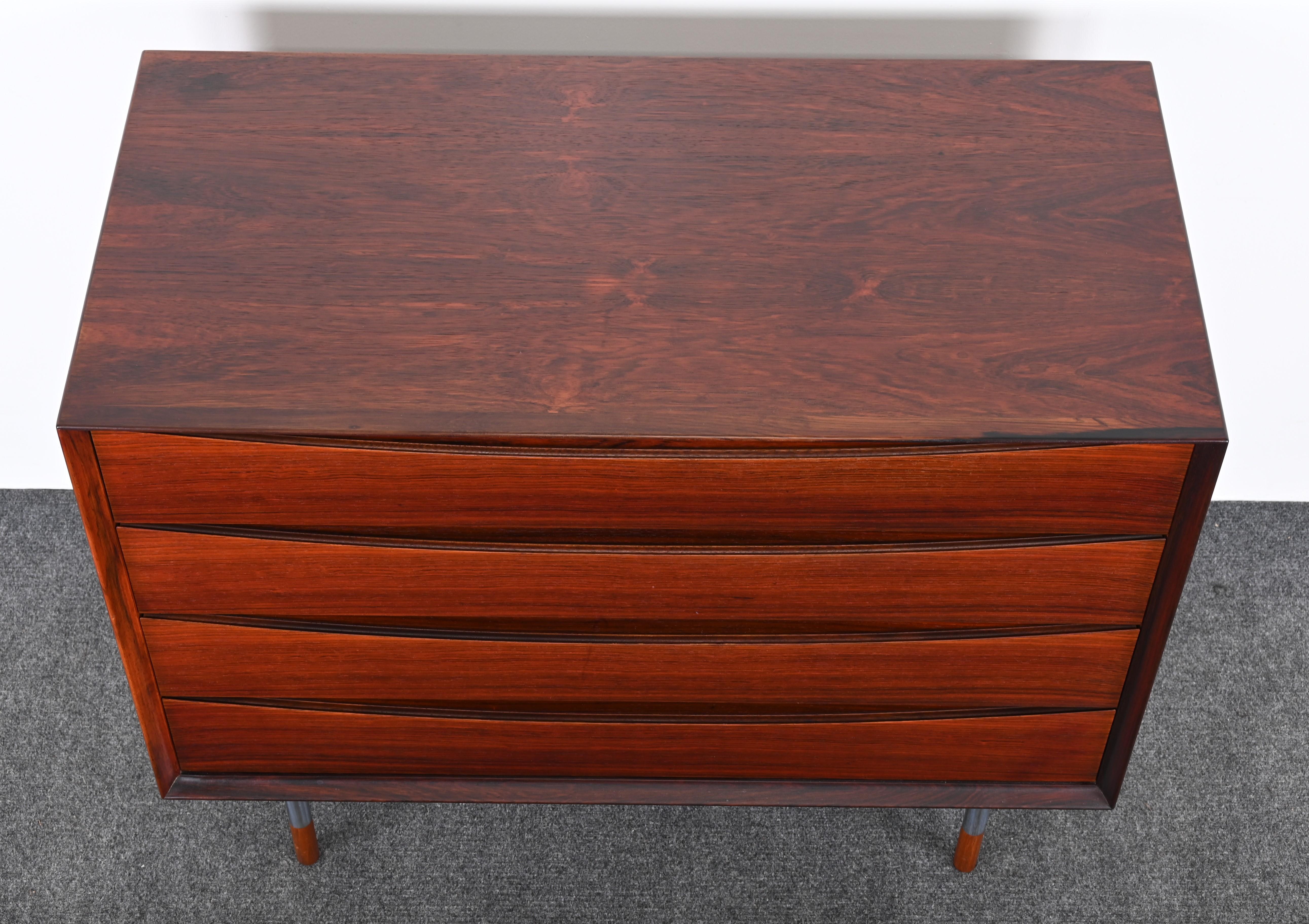 Scandinavian Modern Rosewood Chest of Drawers by Arne Vodder for Sibast, 1960s For Sale