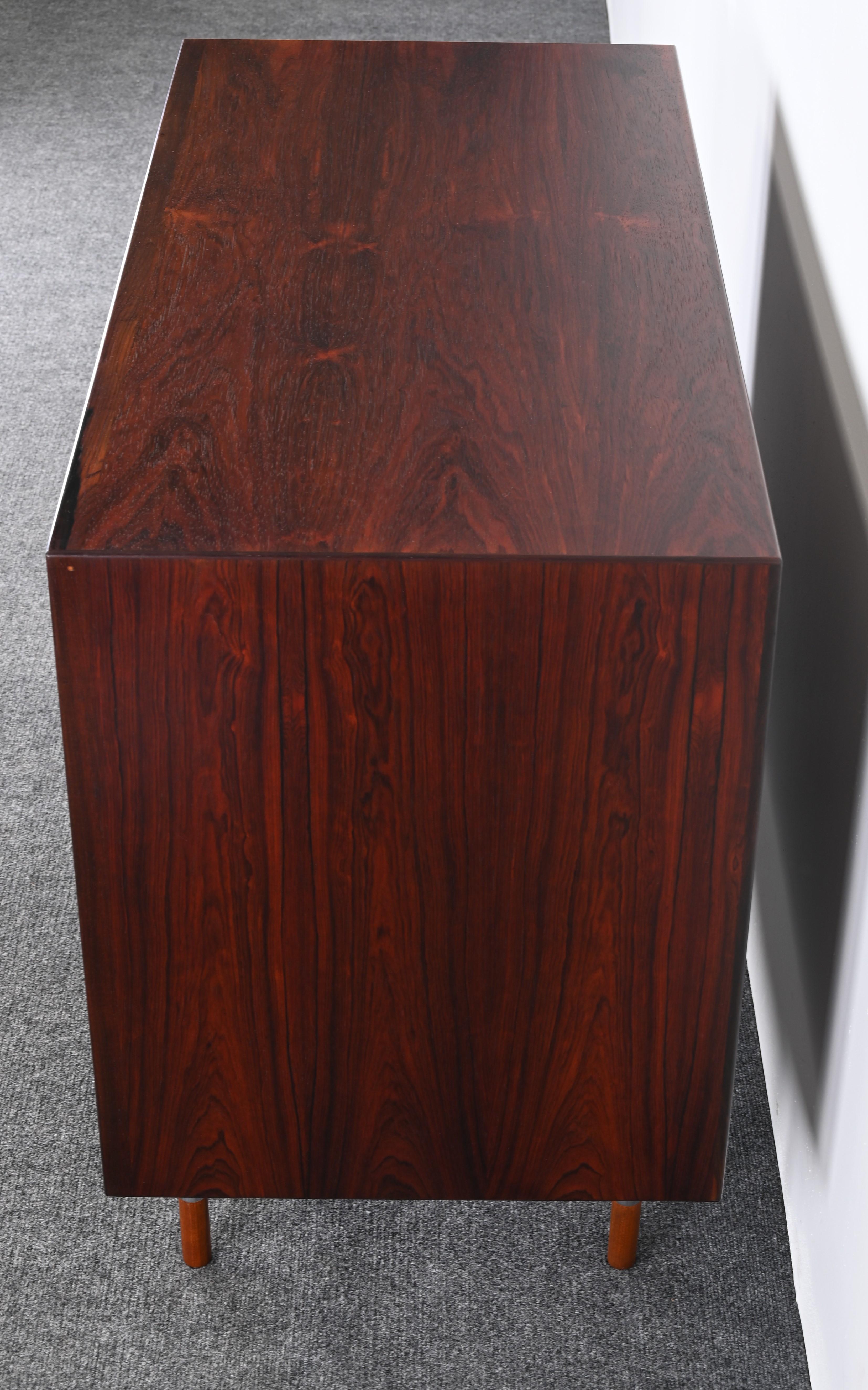 Rosewood Chest of Drawers by Arne Vodder for Sibast, 1960s In Good Condition For Sale In Hamburg, PA