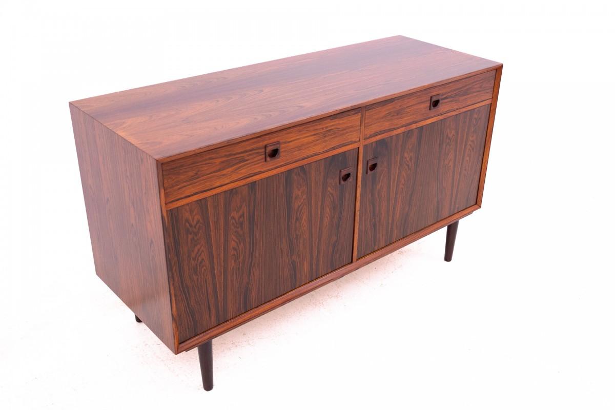 Scandinavian Modern Rosewood chest of drawers, Denmark, 1960s. For Sale