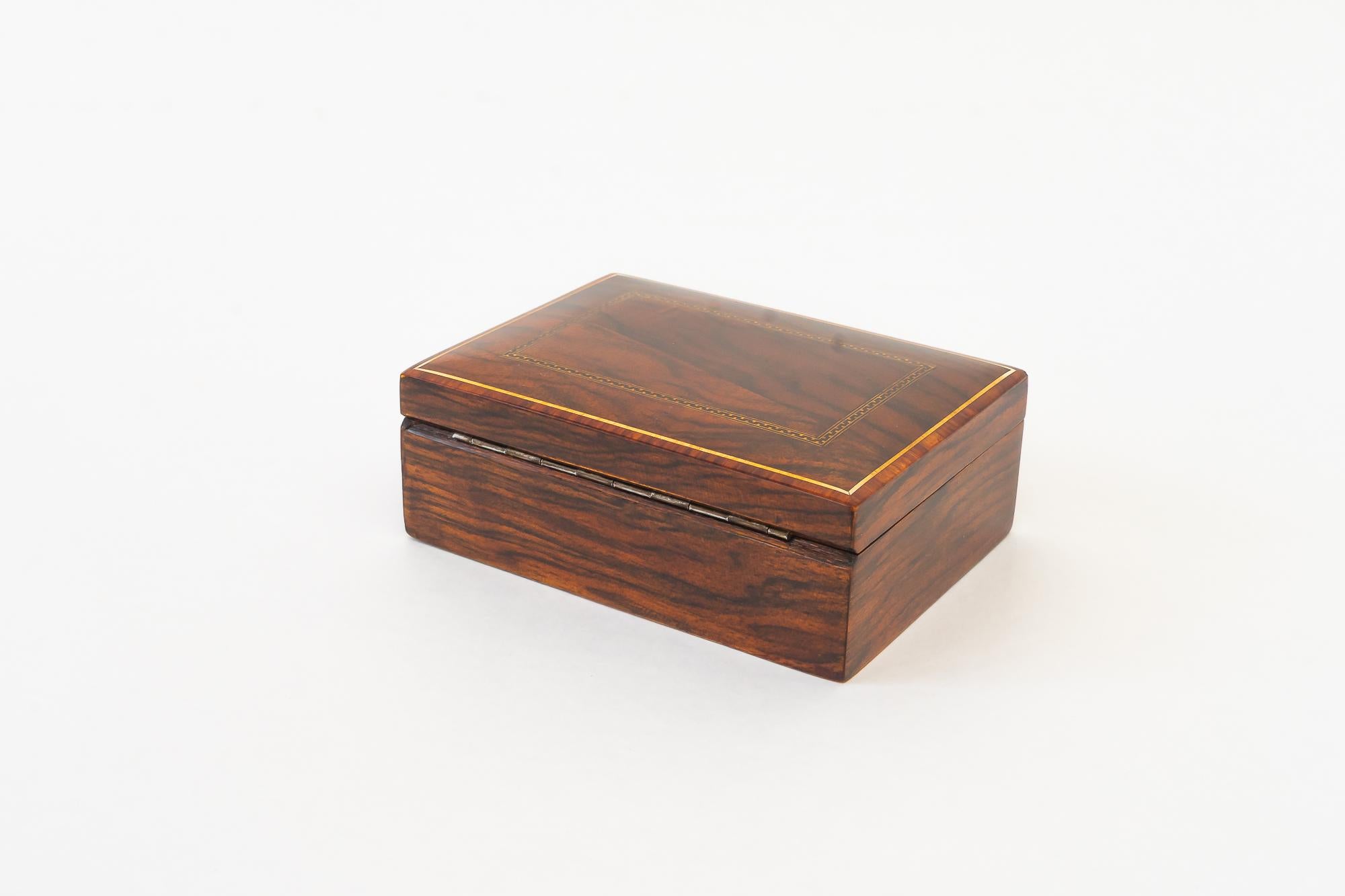 Austrian Rosewood cigars Box around 1950s For Sale