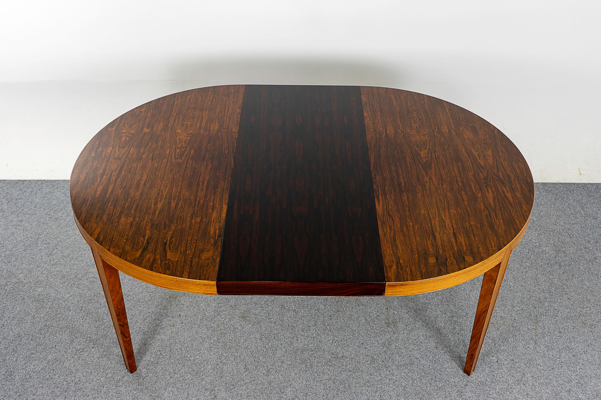 Rosewood Circular Danish Dining Table by Haslev For Sale 4