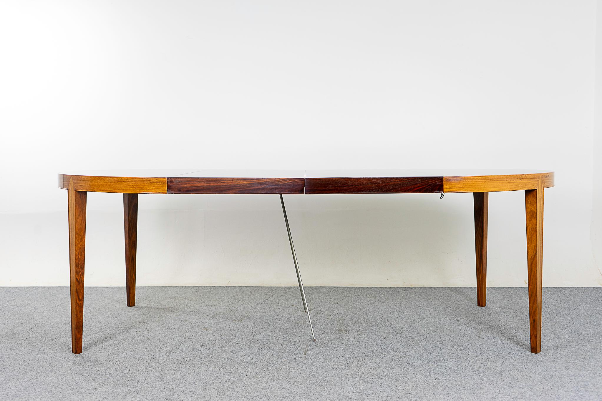 Rosewood Circular Danish Dining Table by Haslev For Sale 5