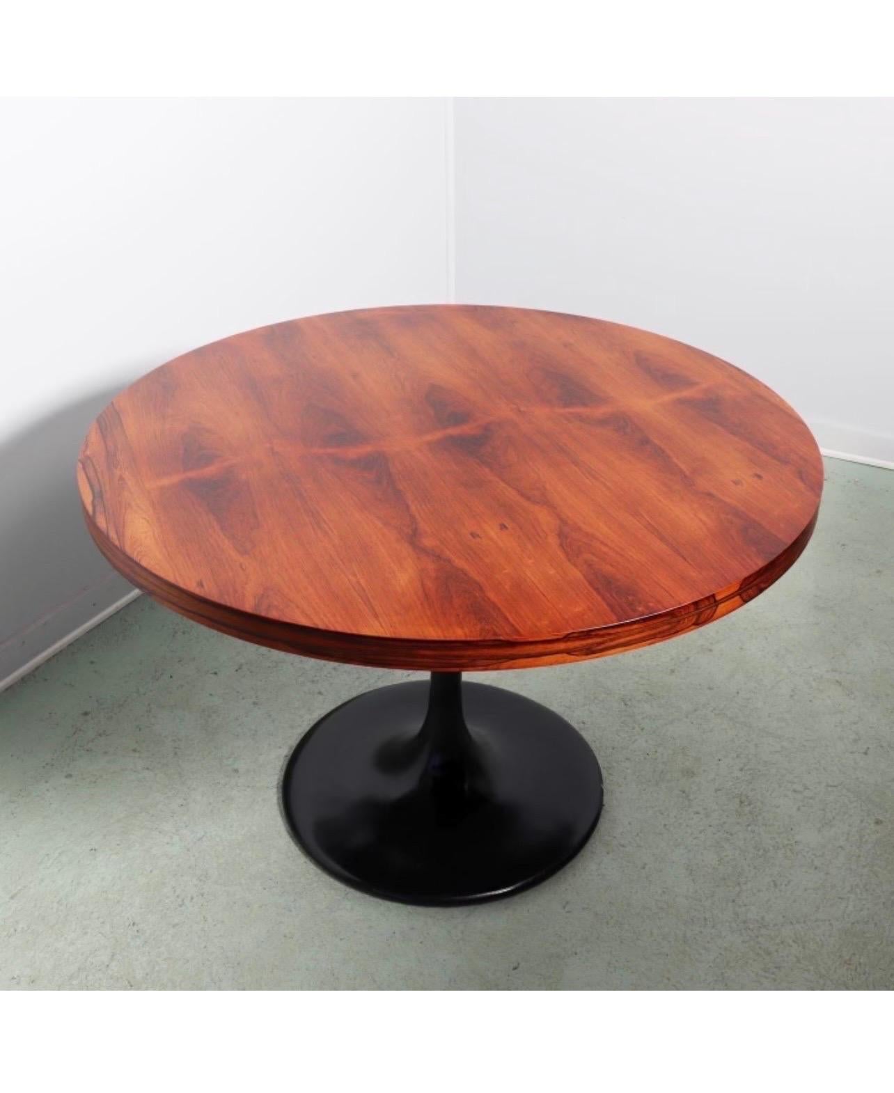 Rosewood Circular Dining or Foyer Table by Milo Baughman with Black Tulip Base 3