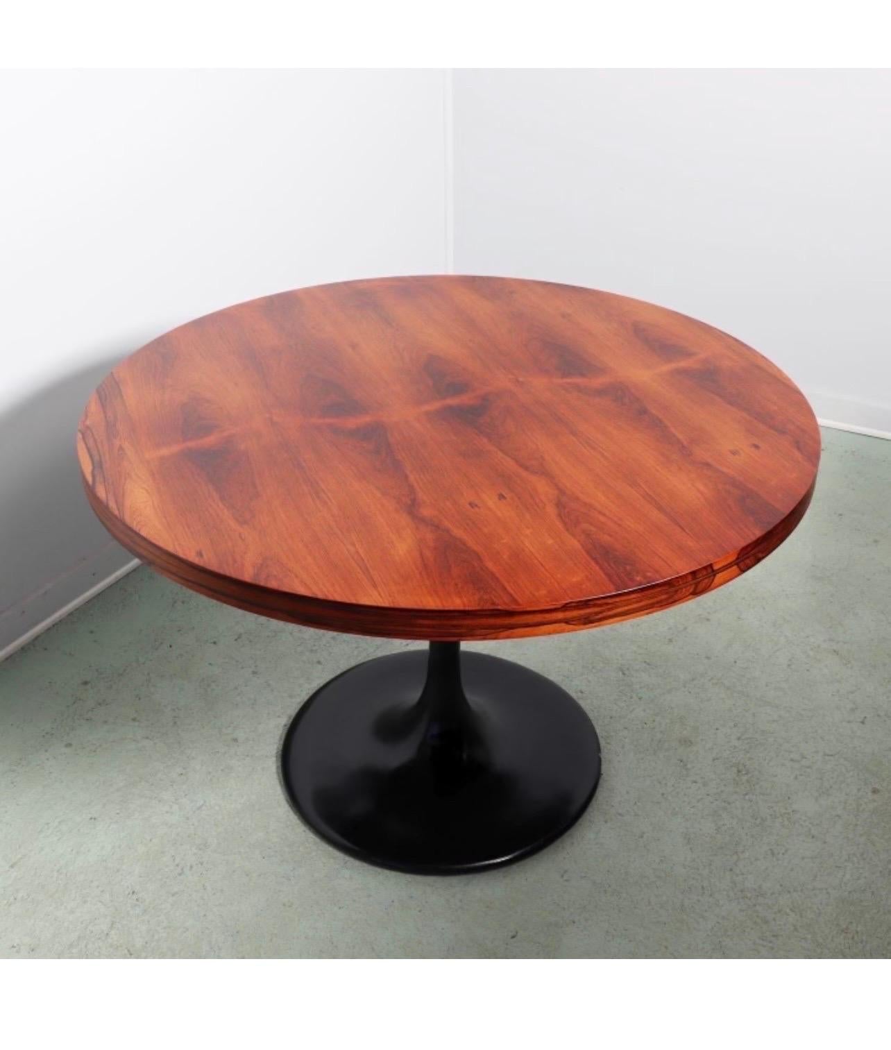 Rosewood Circular Dining or Foyer Table by Milo Baughman with Black Tulip Base 2
