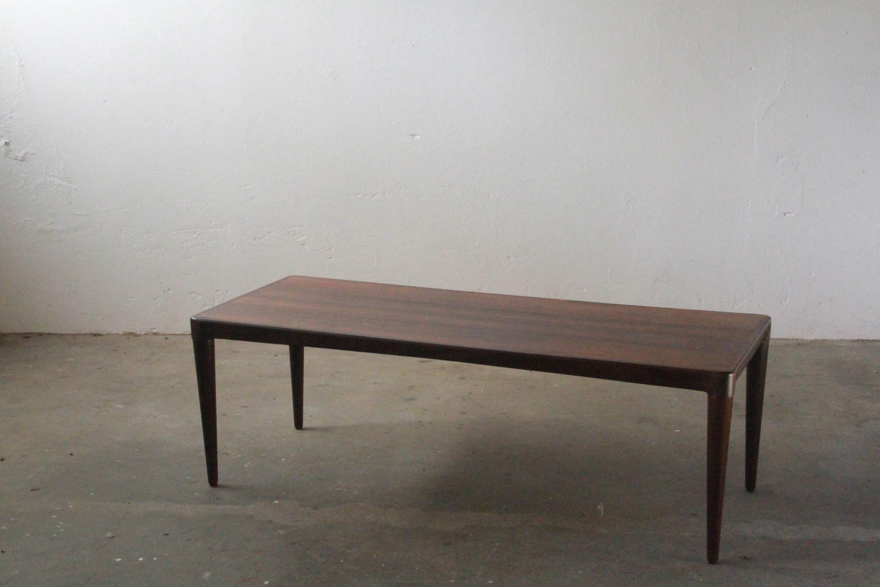 Mid-Century Modern Table basse en bois de rose, A.C. B.C. Møbler Vejle 1960s en vente