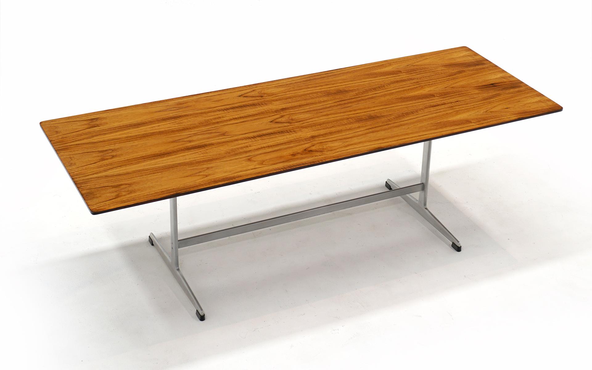 Rosewood Coffee Table by Arne Jacobsen for Fritz Hansen In Good Condition For Sale In Kansas City, MO