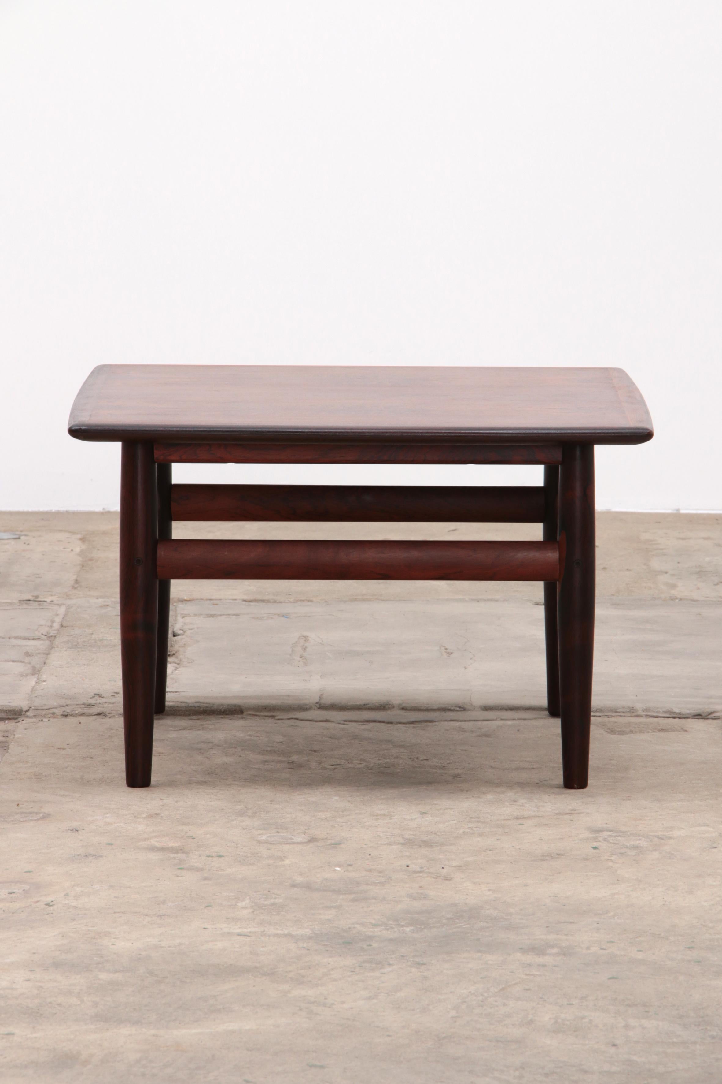 Wood Rosewood Coffee Table by Grete Jalk for Glostrup, 1968 Denmark. For Sale