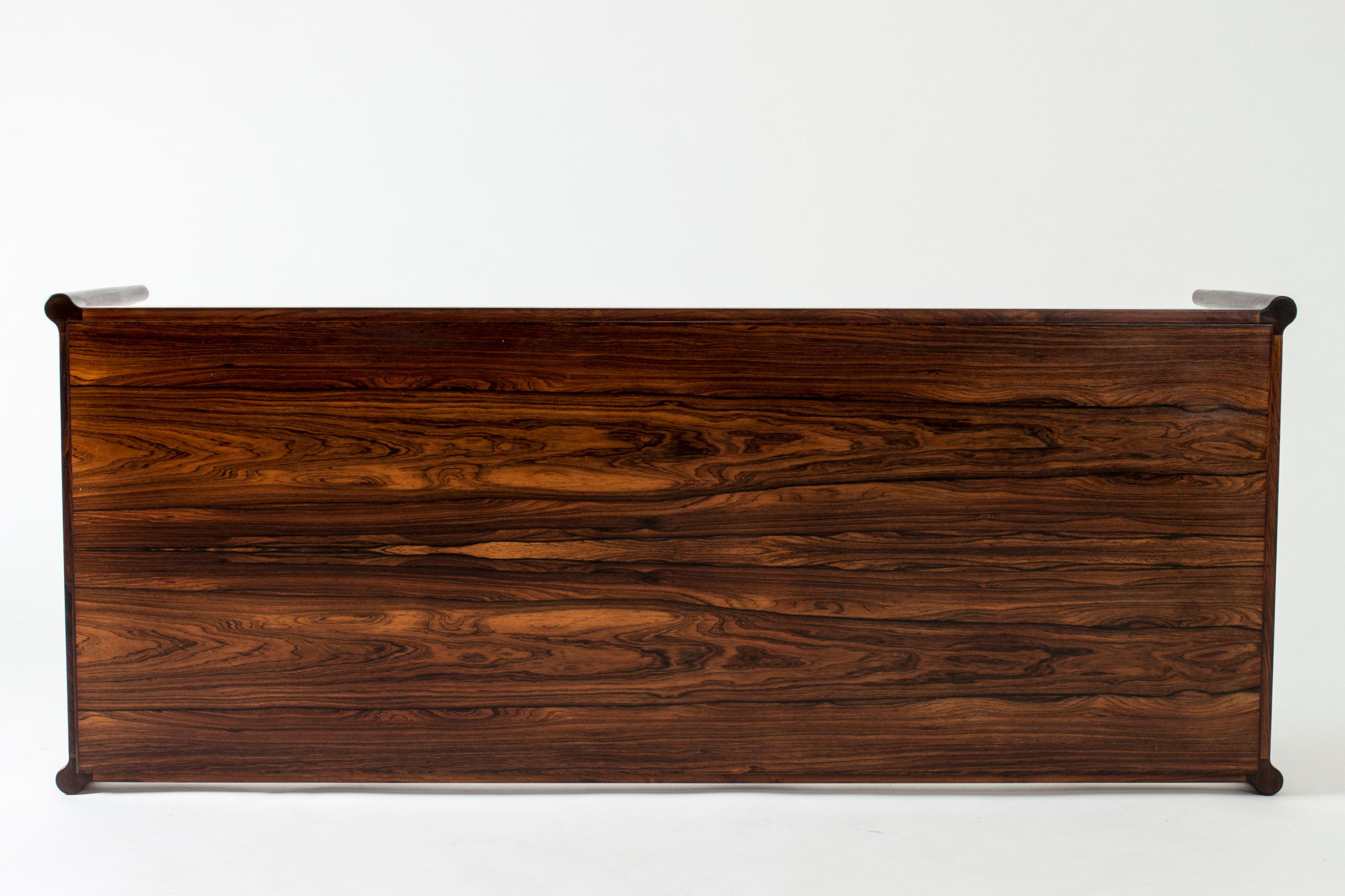 Scandinavian Modern Rosewood Coffee Table by Ib Kofod-Larson for Seffle Möller, Sweden, 1960s For Sale