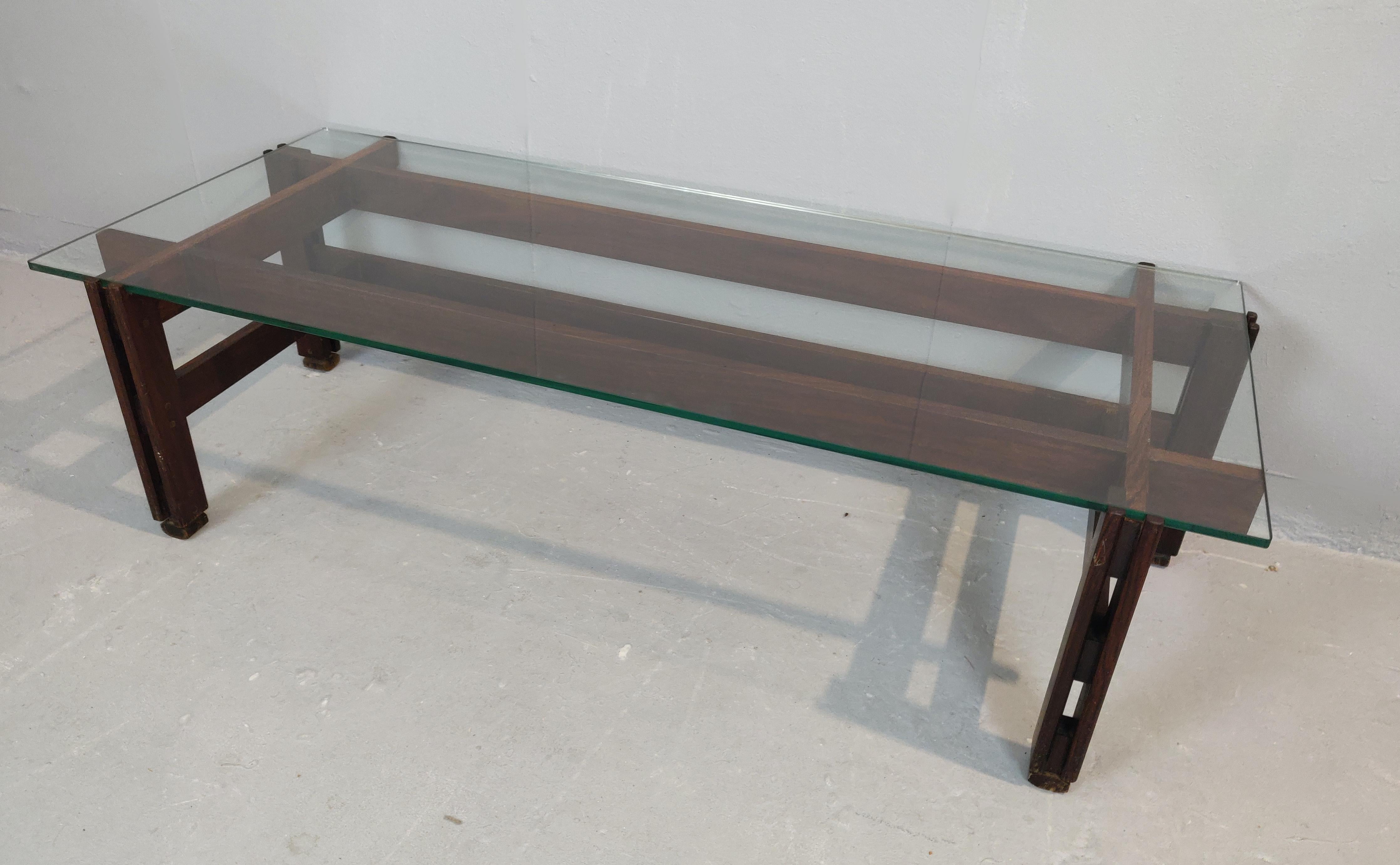 Italian Rosewood Coffee Table by Ico Parisi 