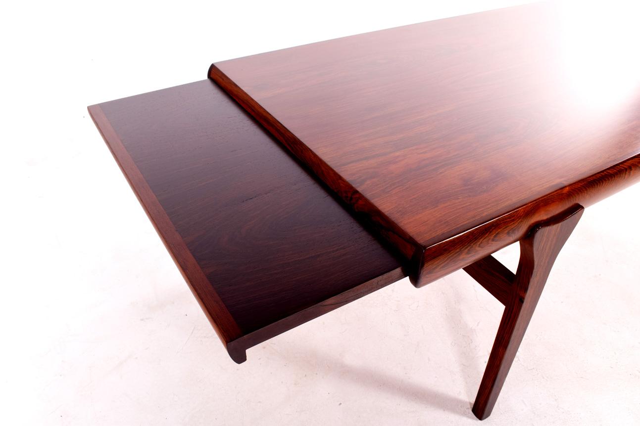 Rosewood Coffee Table by Johannes Andersen, 1960s In Good Condition In Lisboa, Lisboa